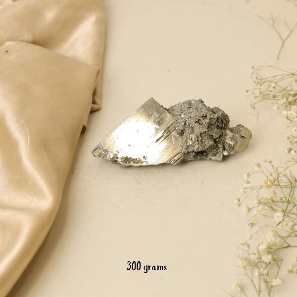 NATURAL PYRITE CLUSTER (300 GRAMS)