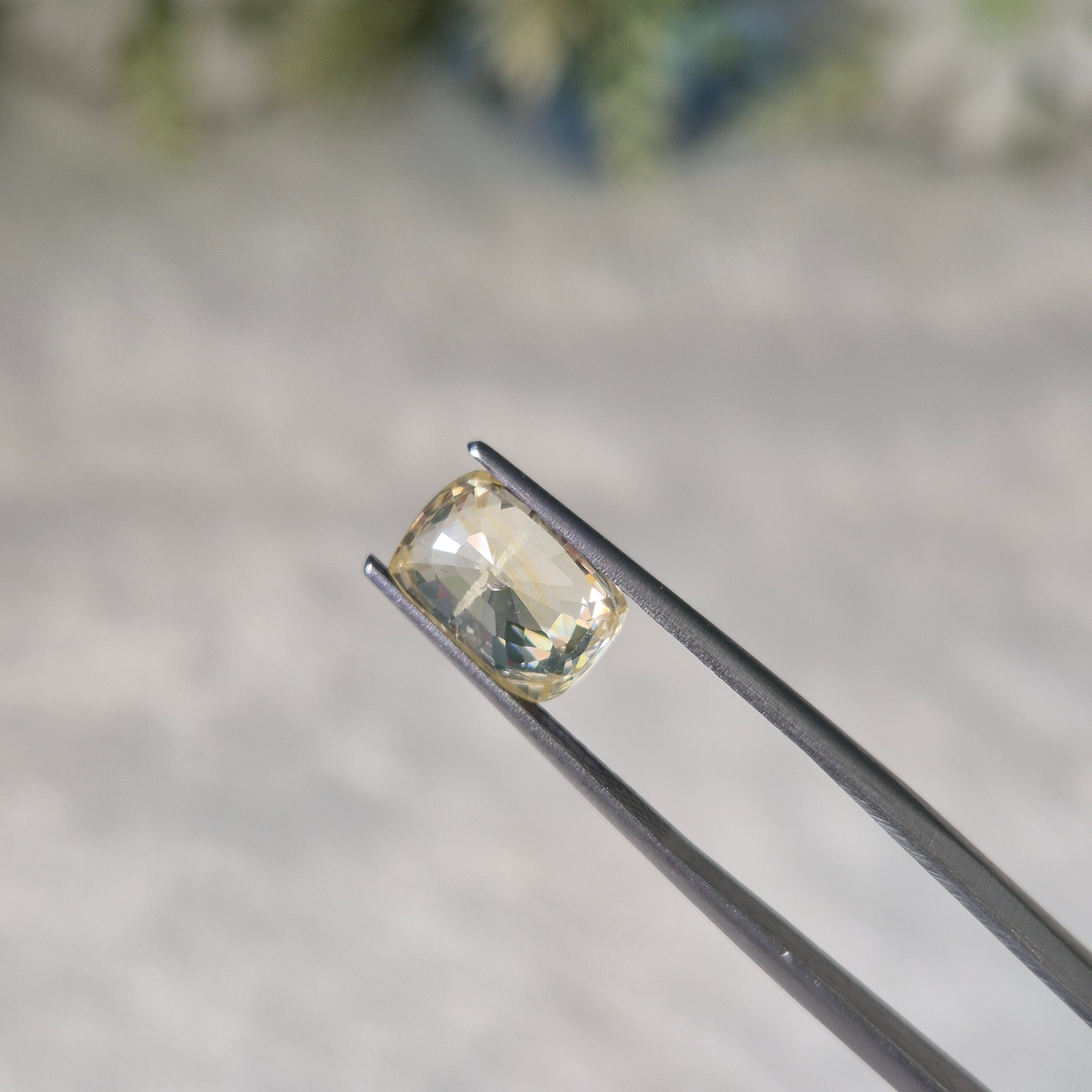 Yellow Sapphire | YS 305 | 3.41 Carat