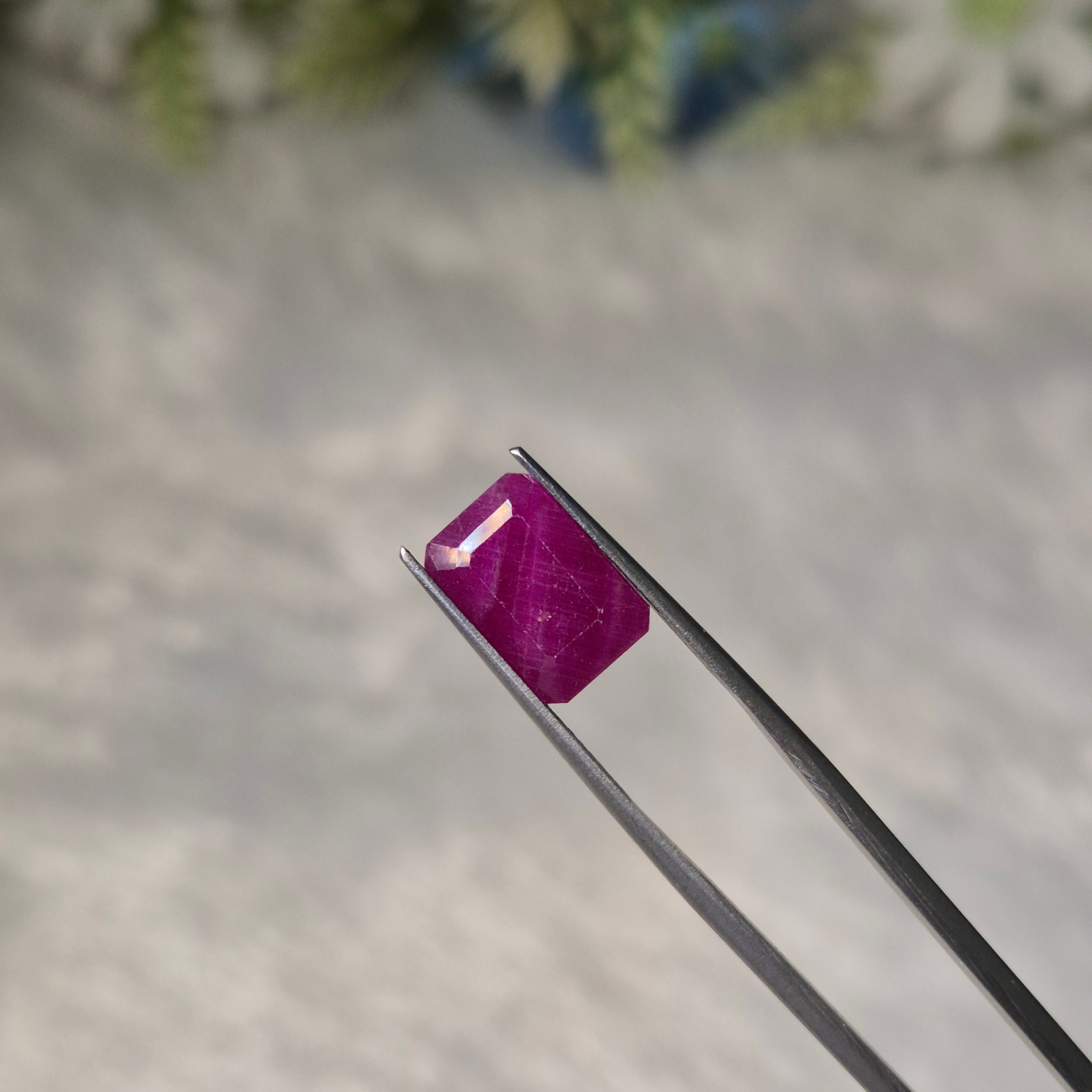 Ruby | RUB 231 | 5.12 Carat