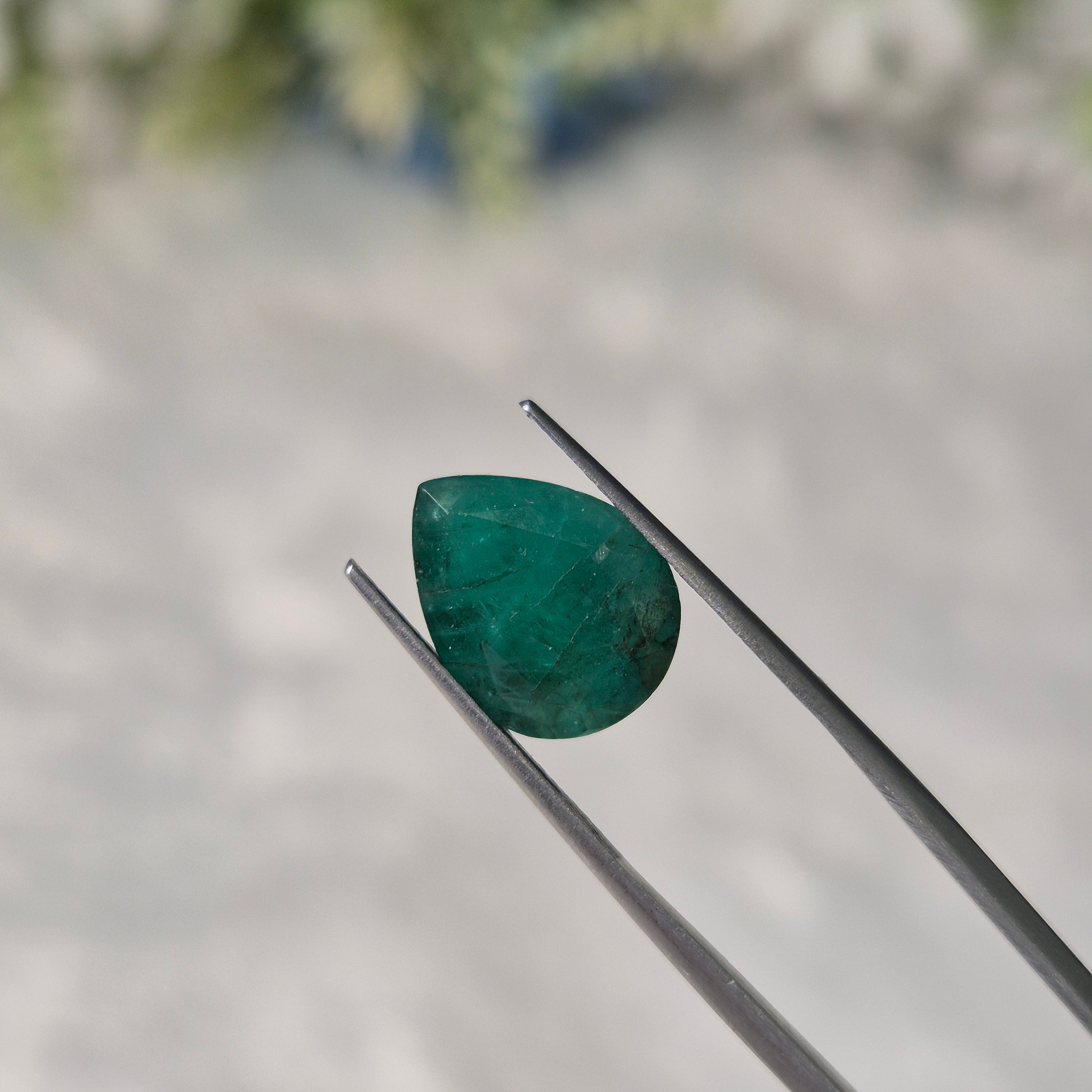Emerald | EM 669 | 4.77 Carat