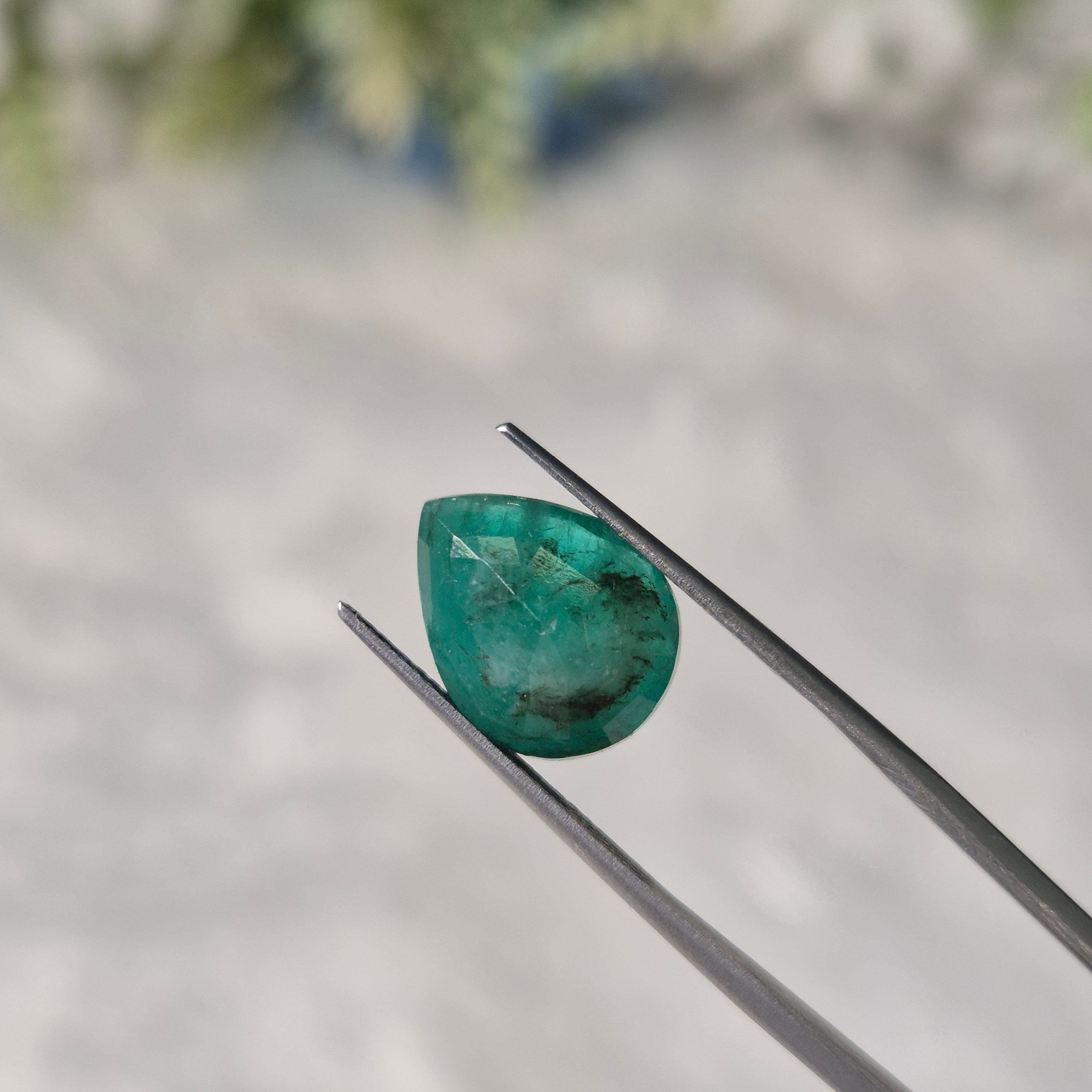 Emerald | EM 669 | 4.77 Carat