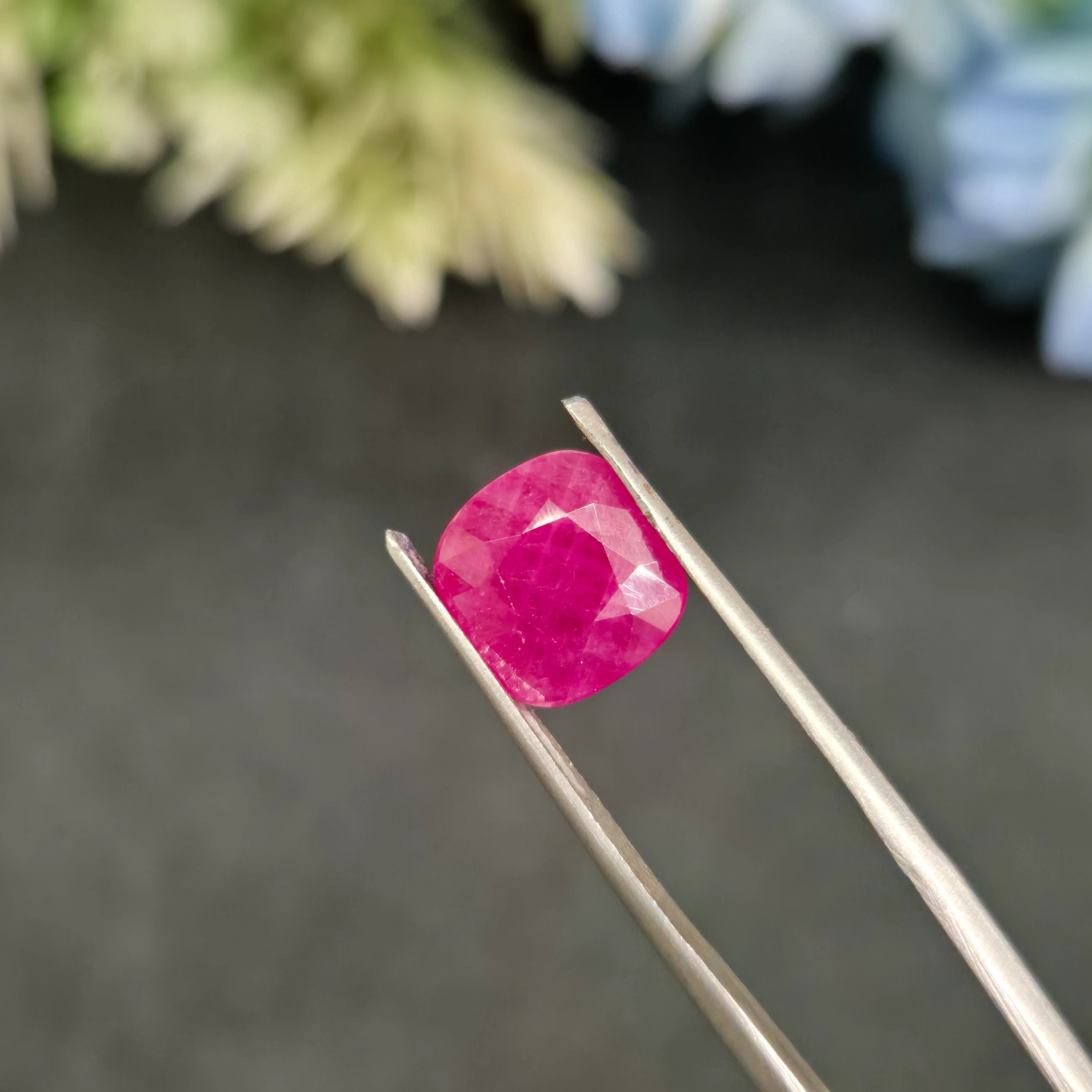 Ruby | RUB 235 | 4.69 Carat
