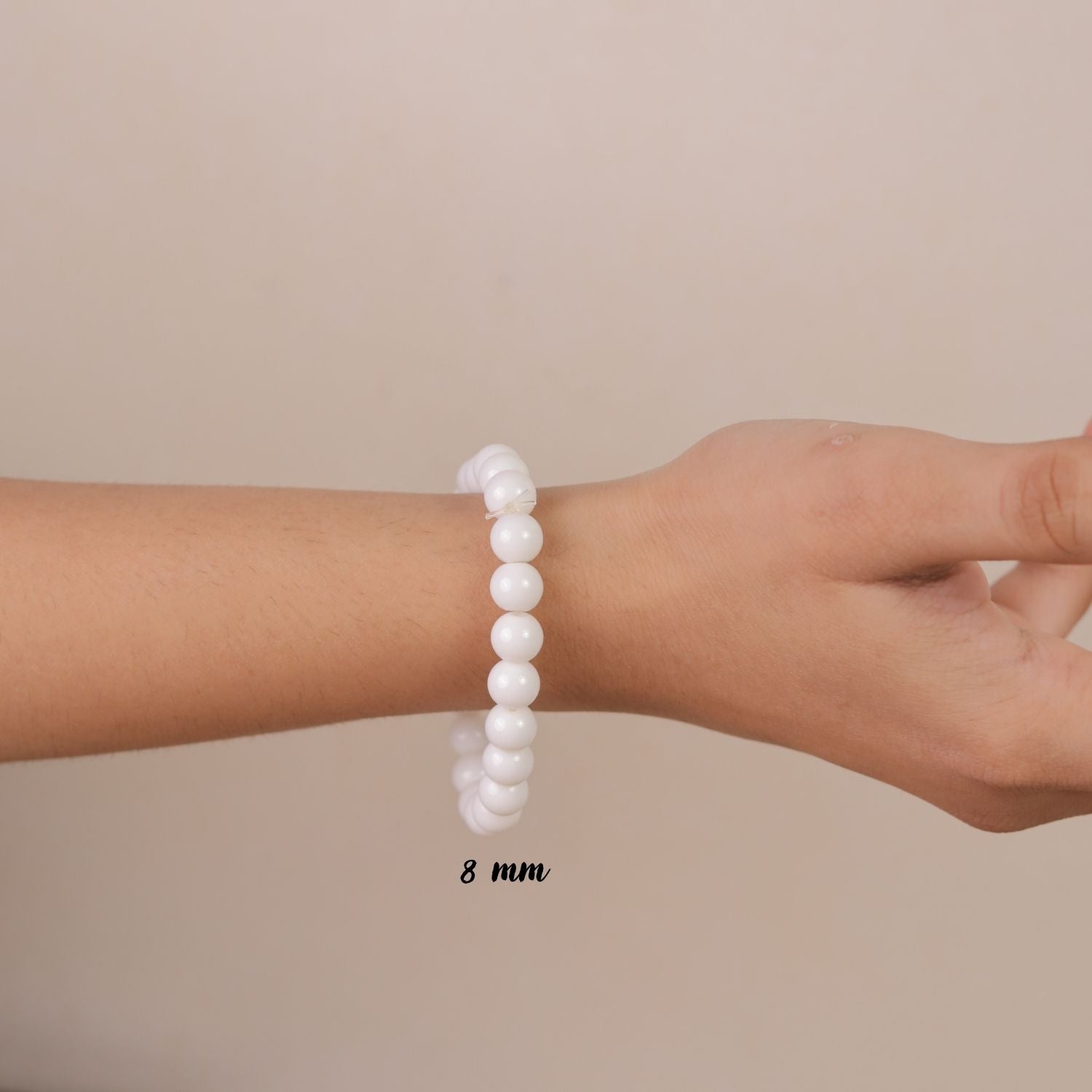 NATURAL MOTHER OF PEARL BRACELET