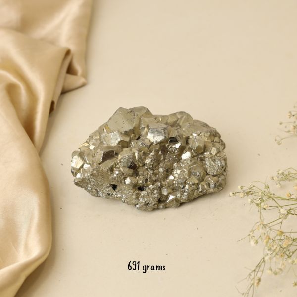NATURAL PYRITE CLUSTER (691 GRAMS)