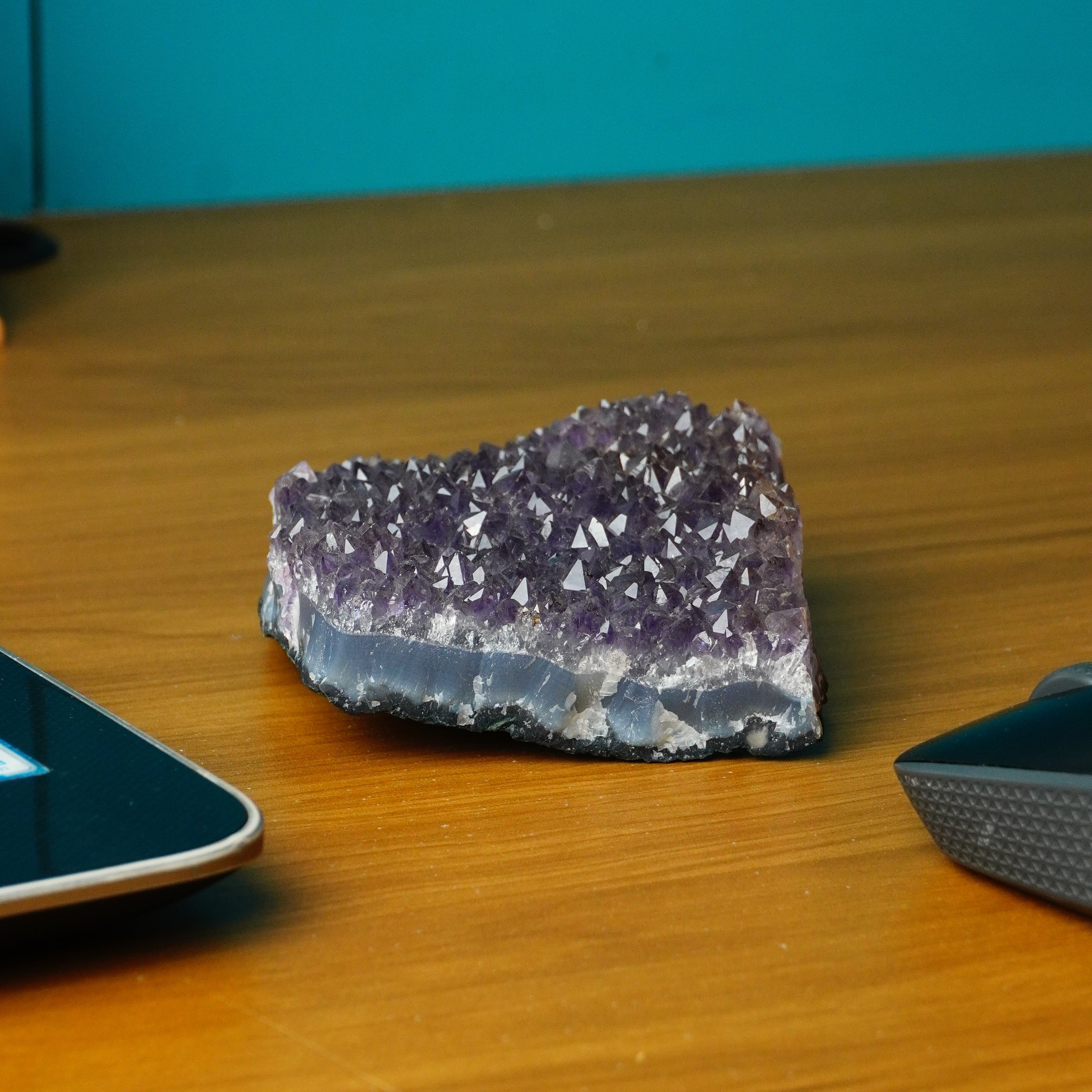 NATURAL AMETHYST CLUSTER (395 GRAMS)