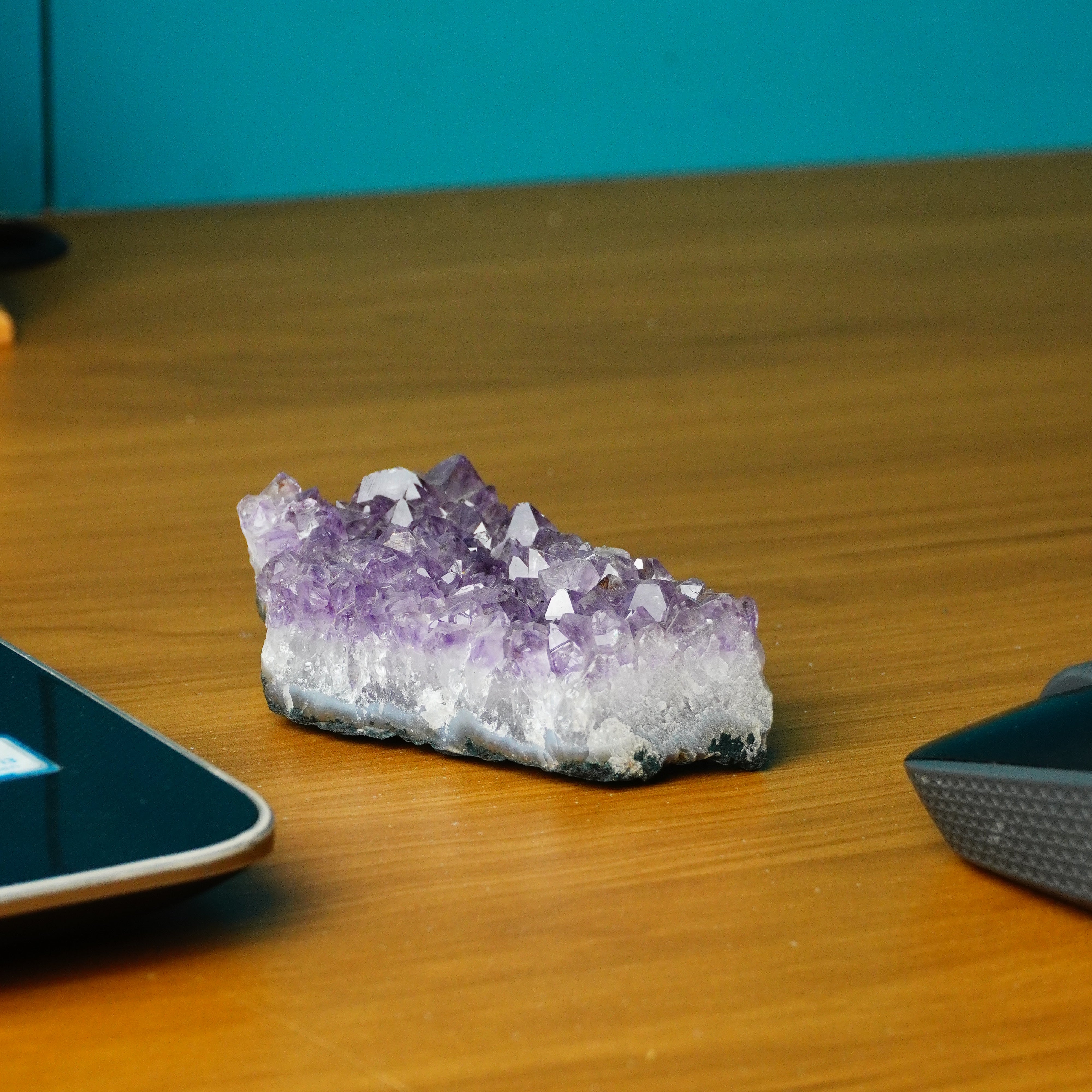 NATURAL AMETHYST CLUSTER (210 GRAMS)