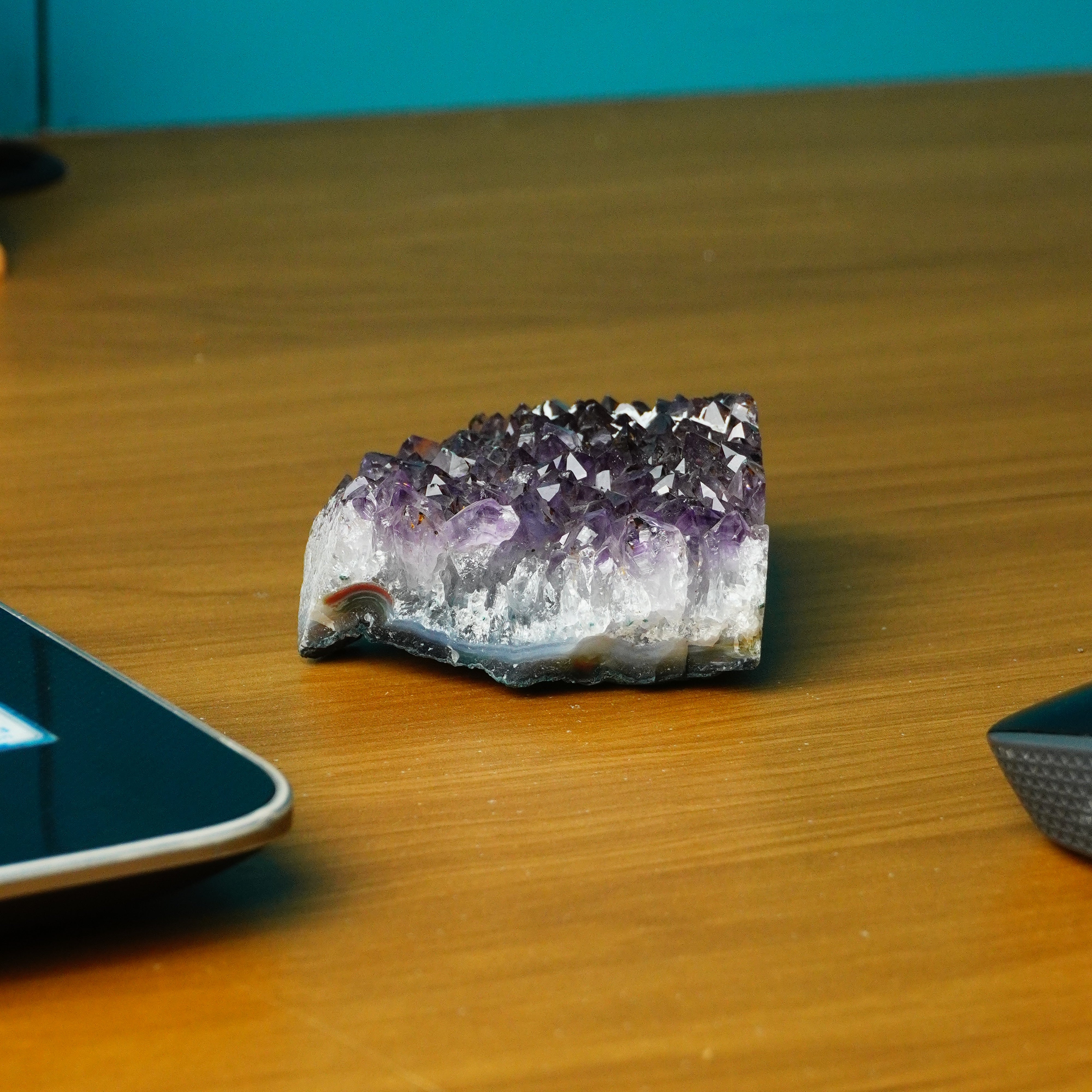 NATURAL AMETHYST CLUSTER (192 GRAMS)