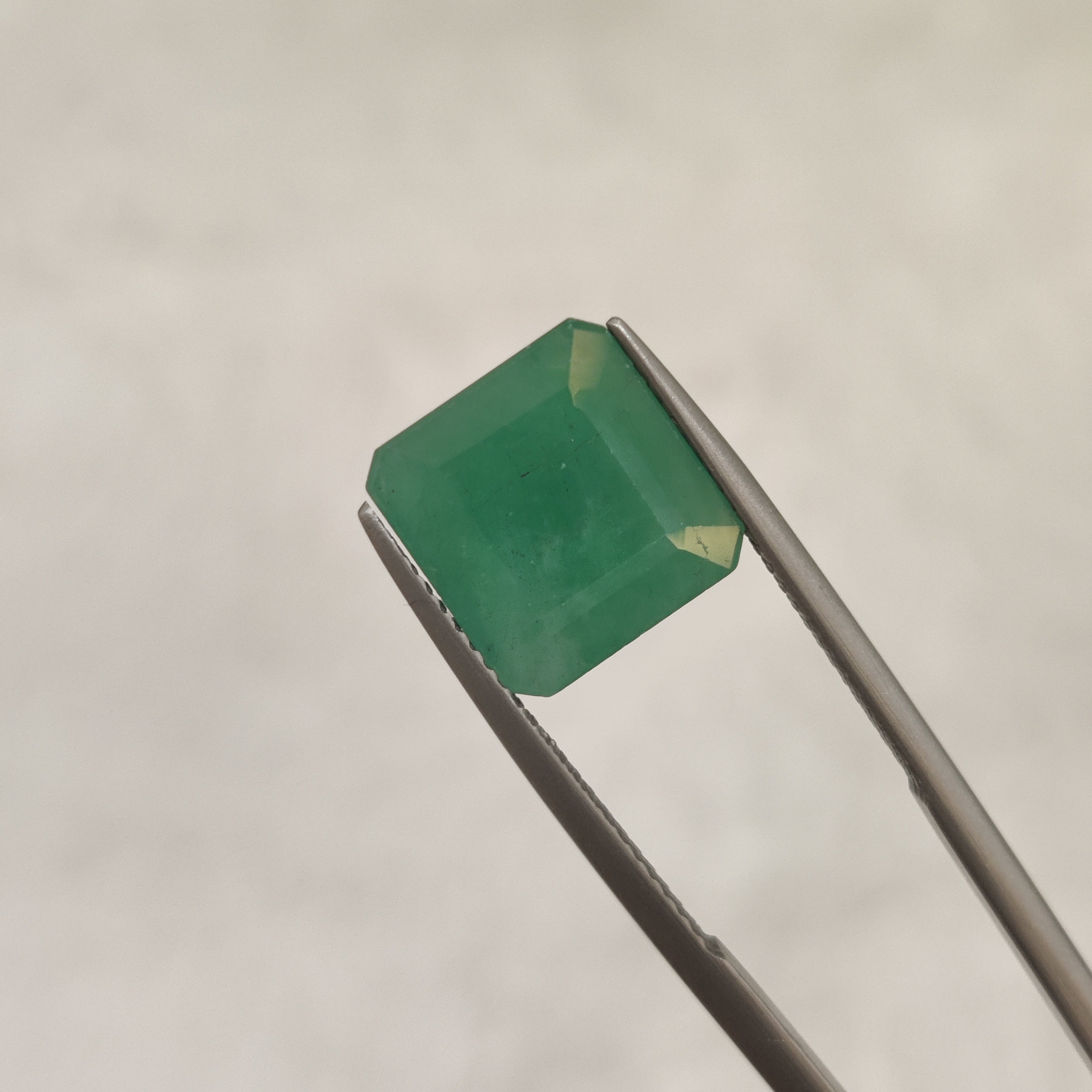 Emerald | EM 325 | 5.66 Carat