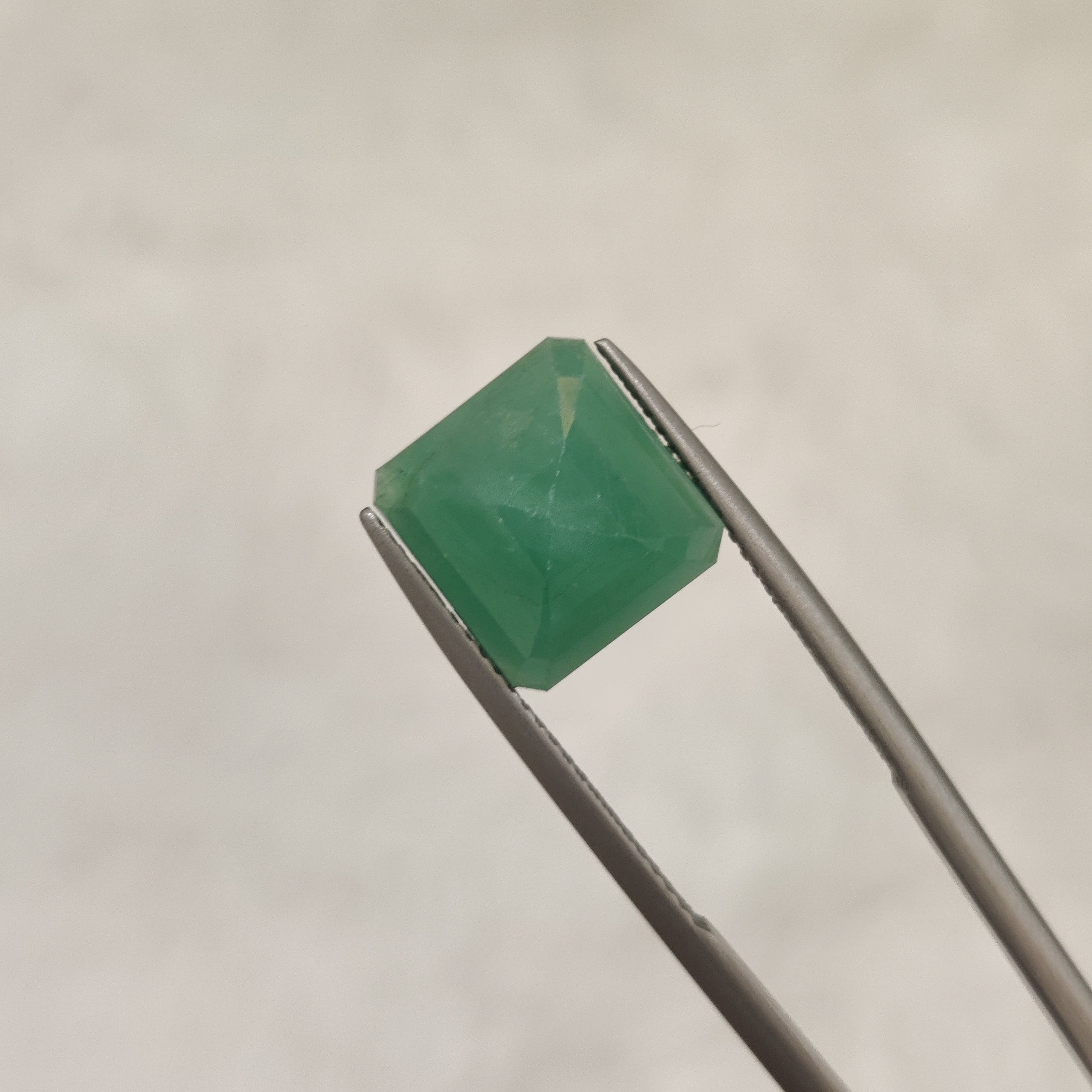 Emerald | EM 325 | 5.66 Carat