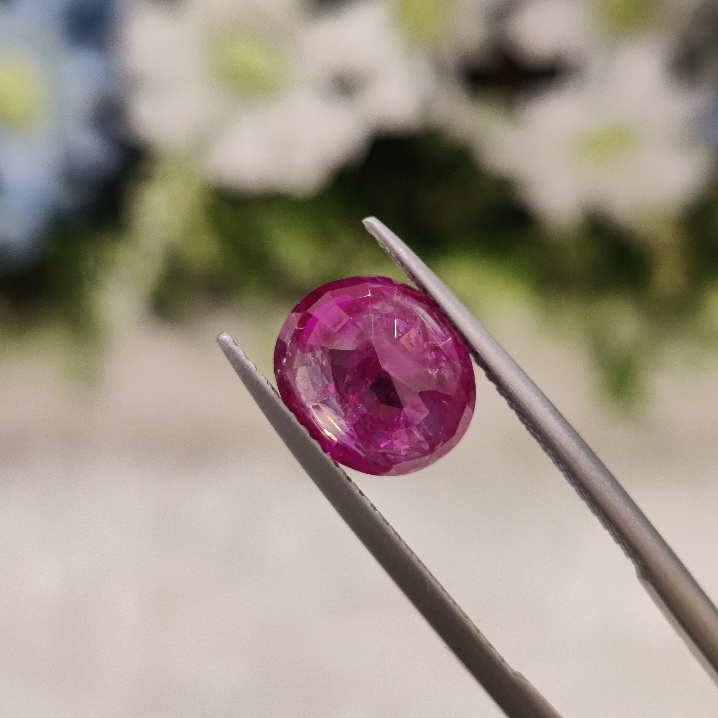 Ruby | RUB 8 | 4.03 Carat