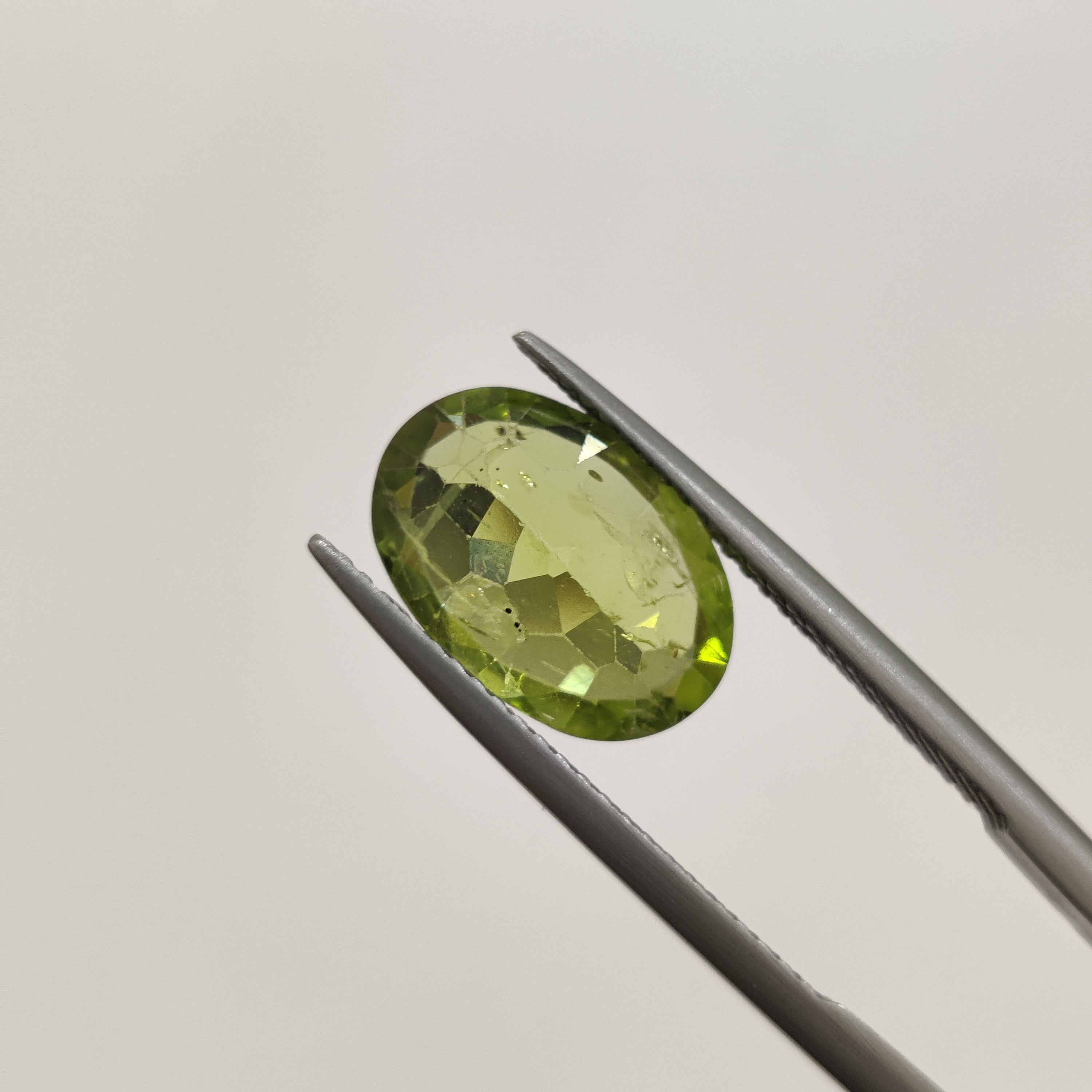 Peridot  | Peridot 2 | 4.23 Carat