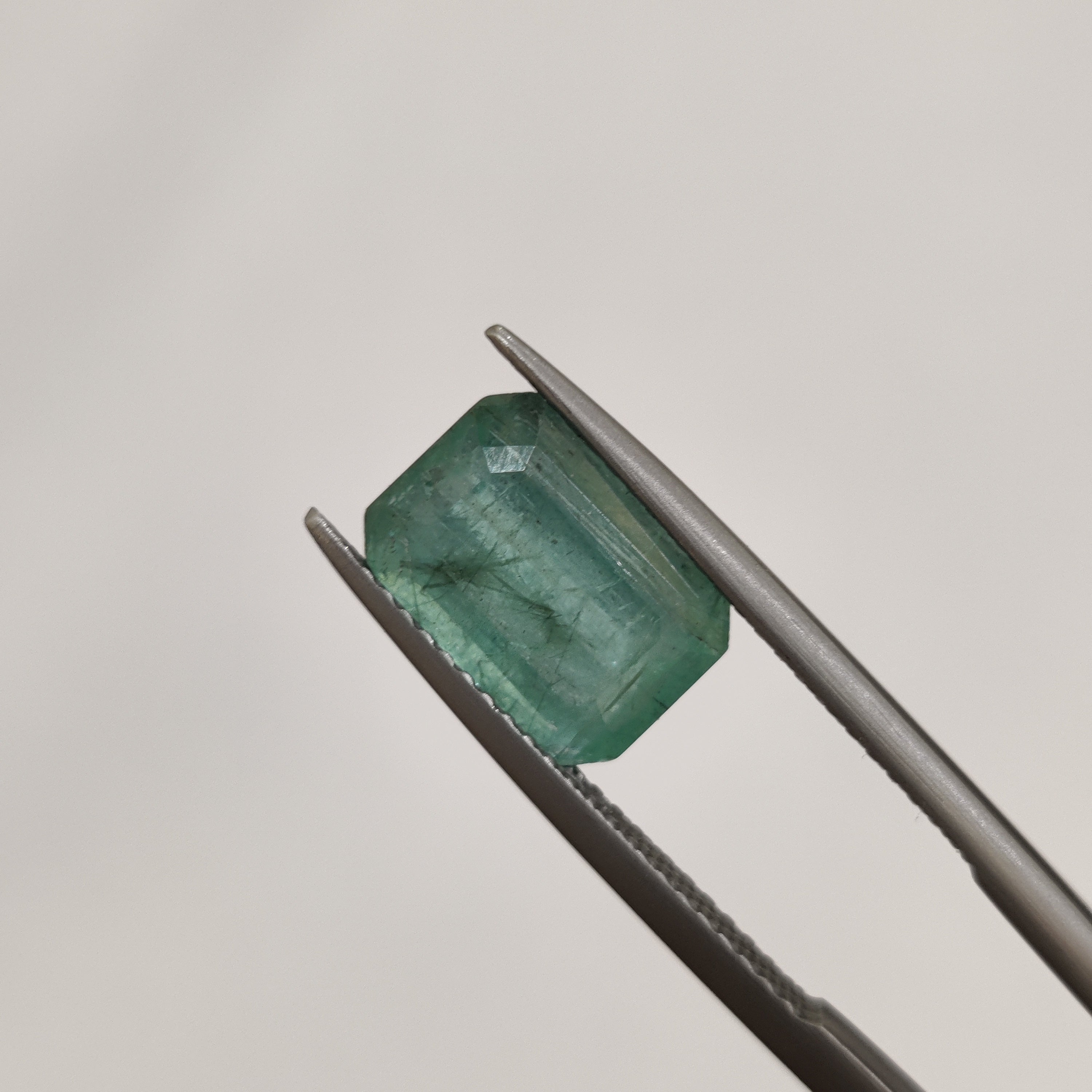 Emerald | EM 406 | 3.22 Carat