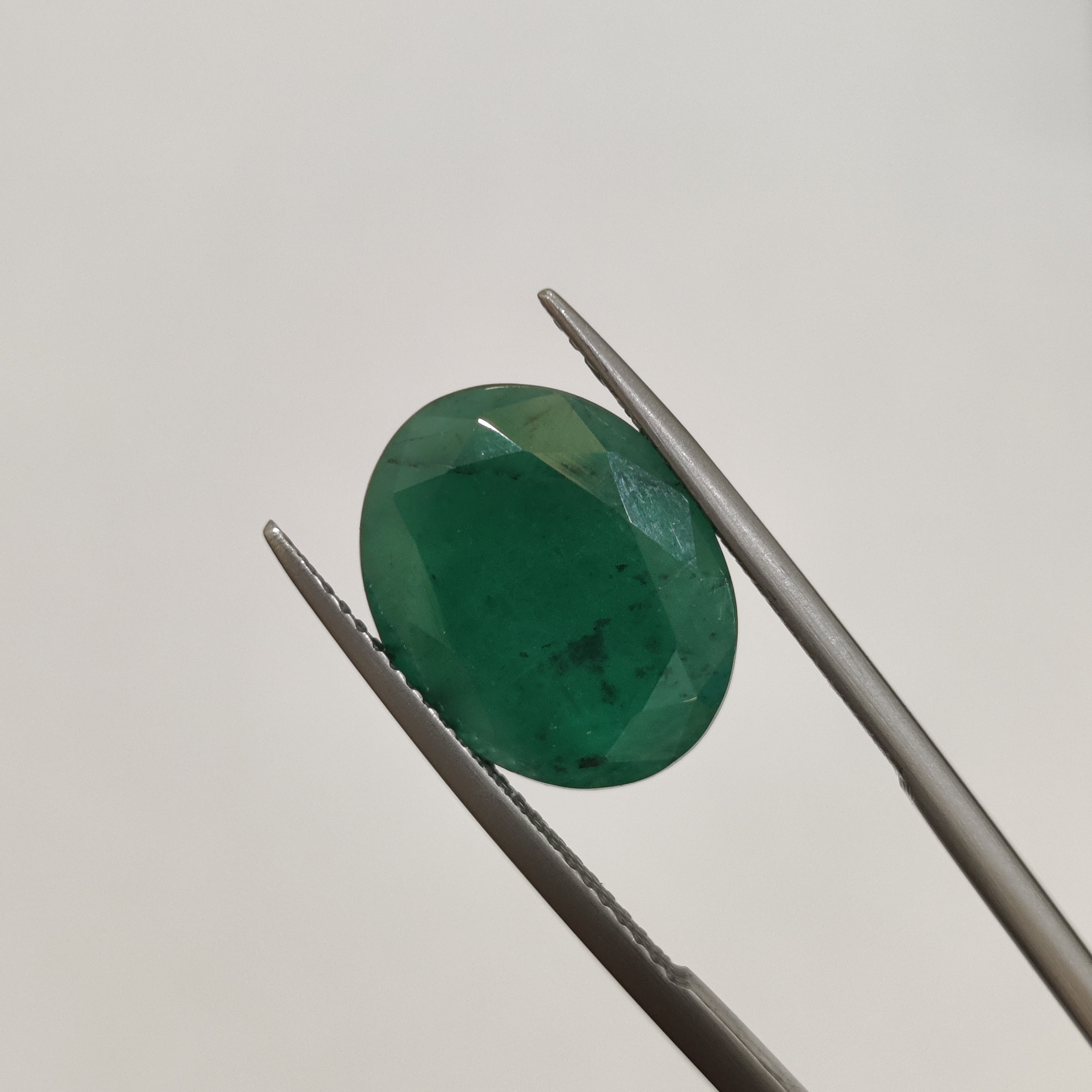 Emerald | EM 437 | 6.88 Carat