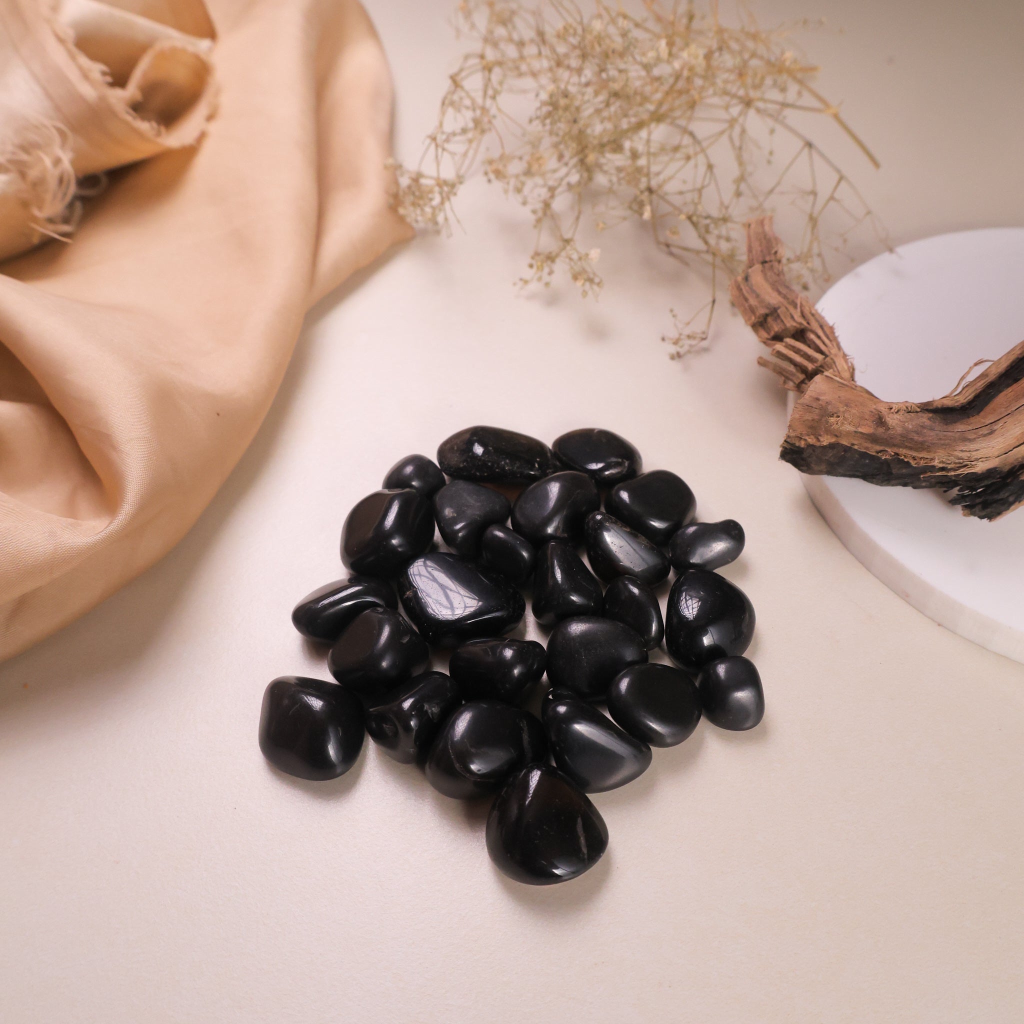 NATURAL BLACK AGATE TUMBLE