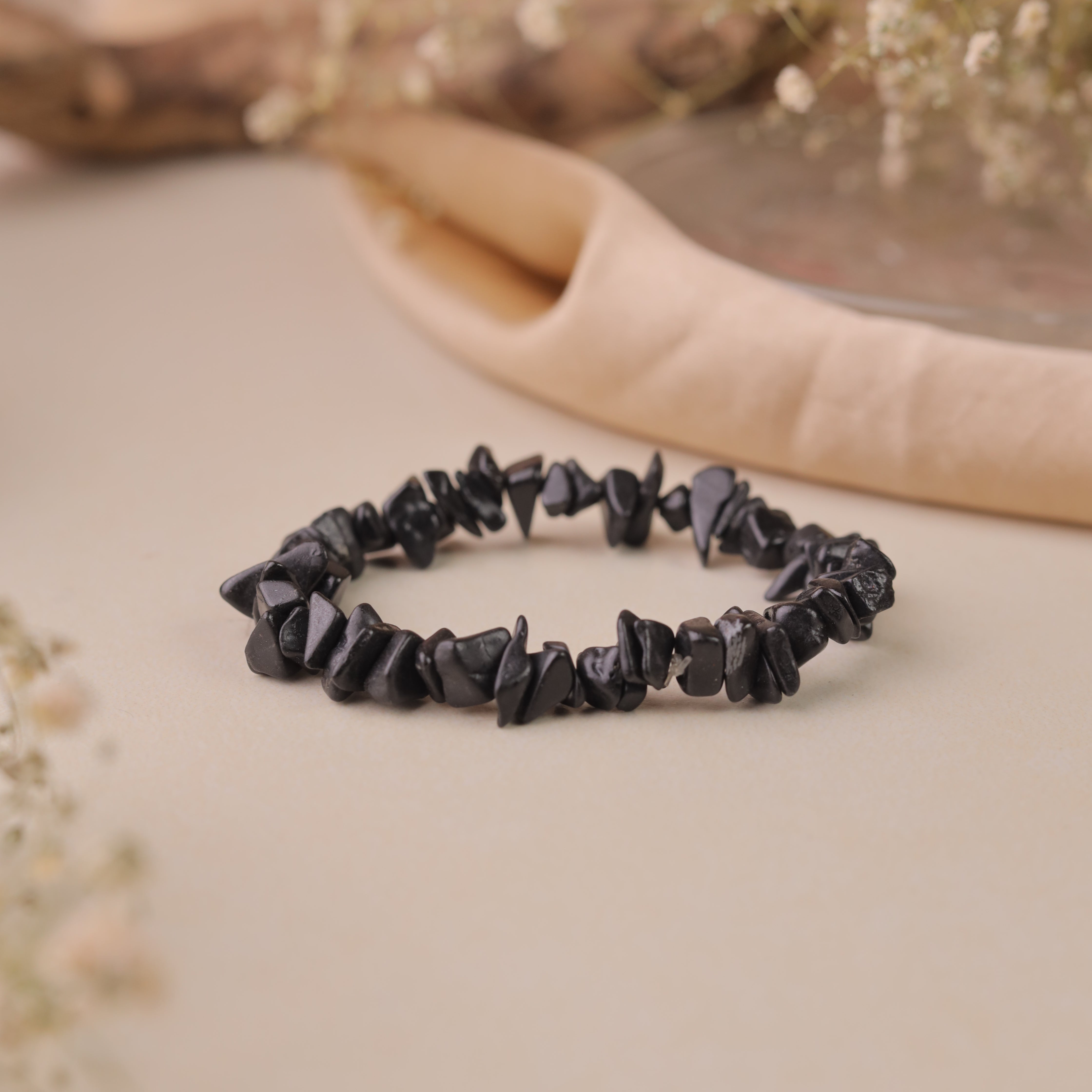 NATURAL SHUNGITE CHIPS BRACELET