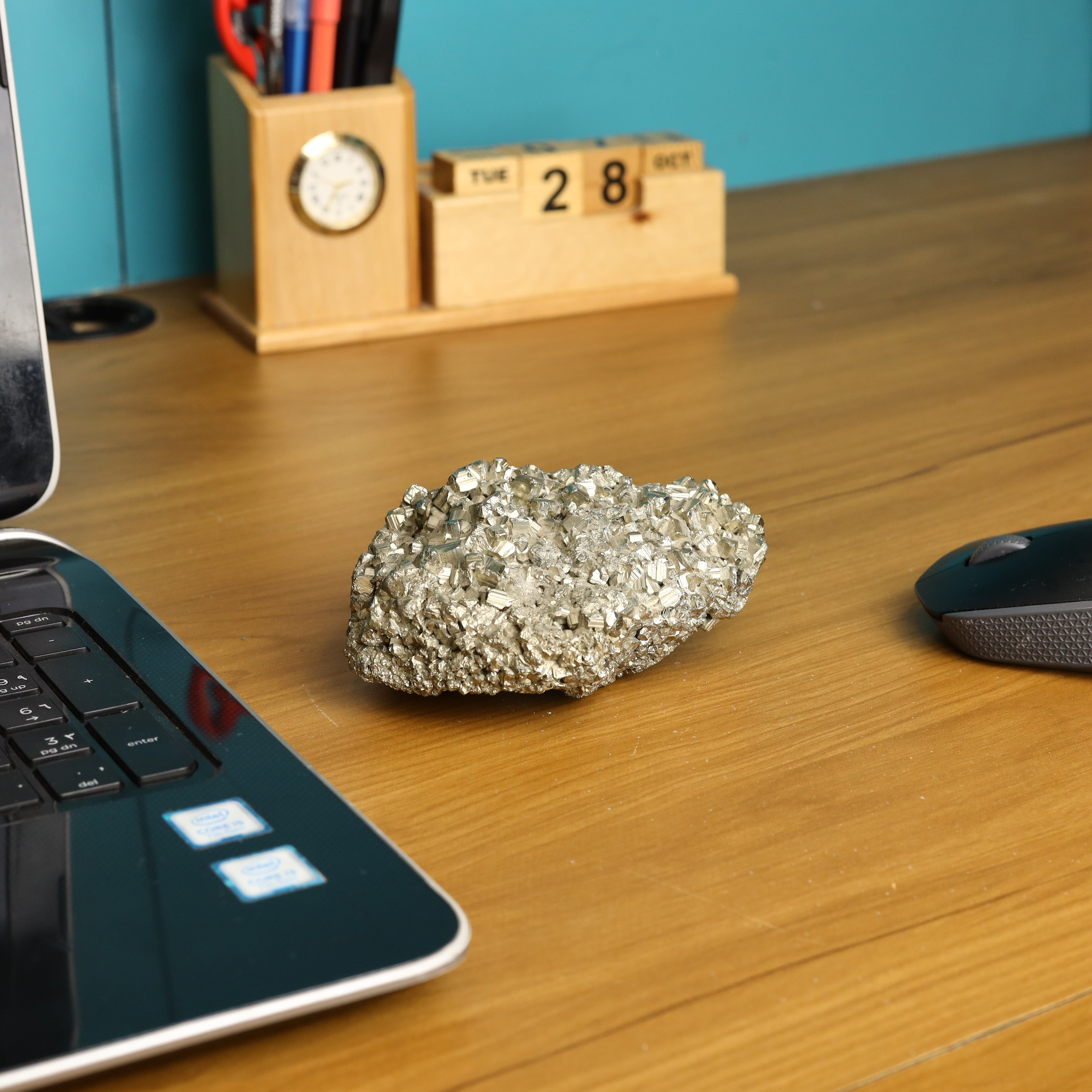 NATURAL PYRITE CLUSTER (1.092 GRAMS)