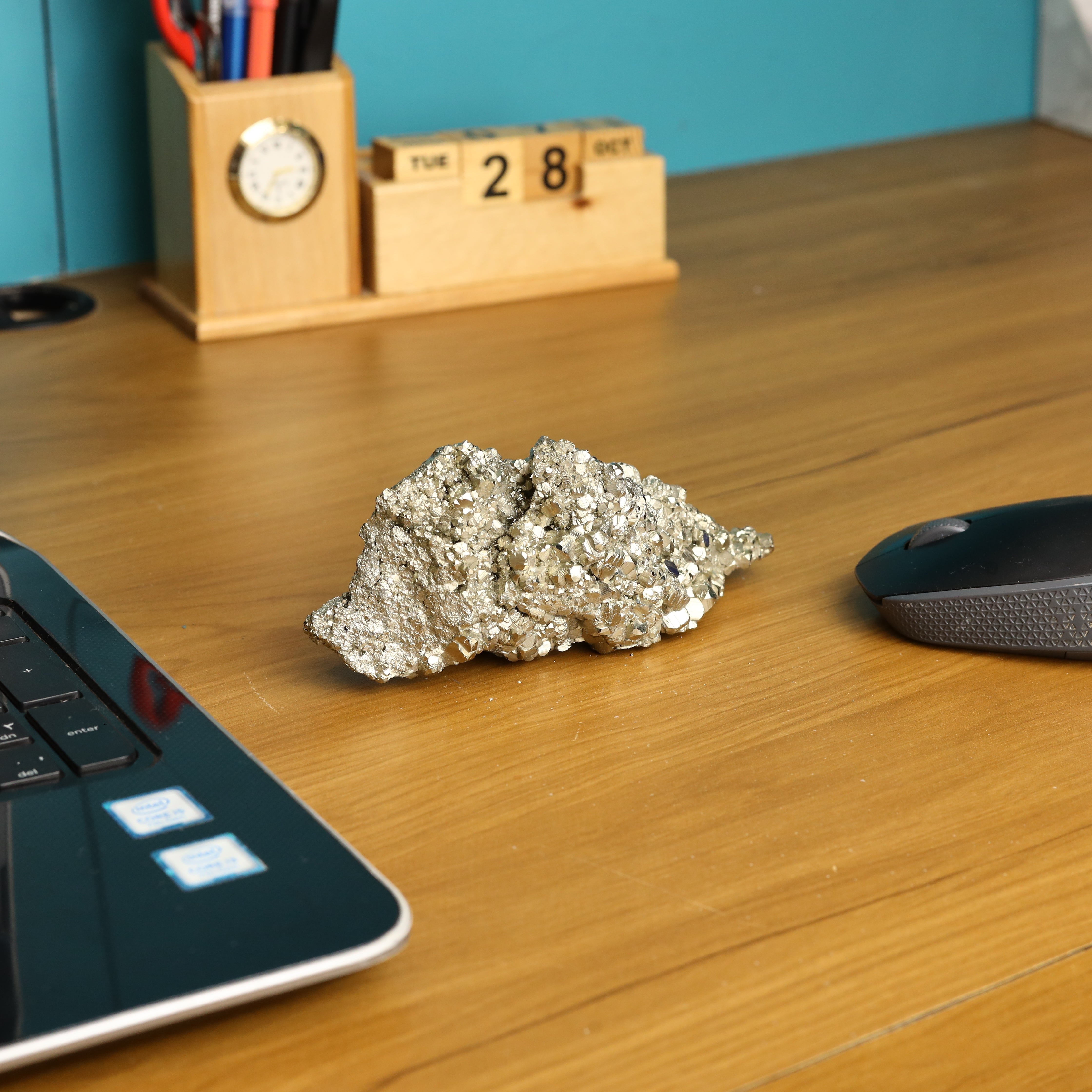 NATURAL PYRITE CLUSTER (565 GRAMS)