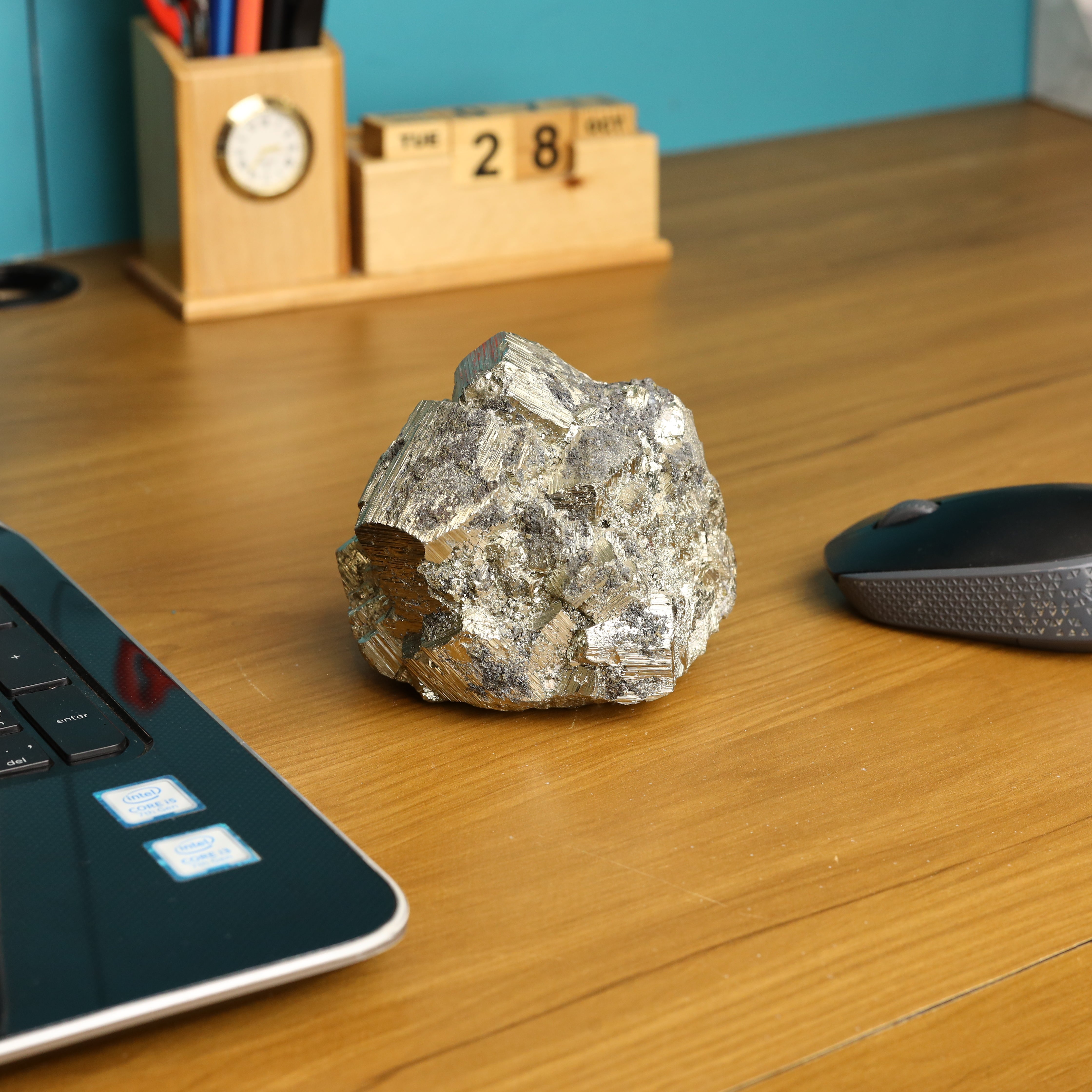 NATURAL PYRITE CLUSTER (1.460 GRAMS)