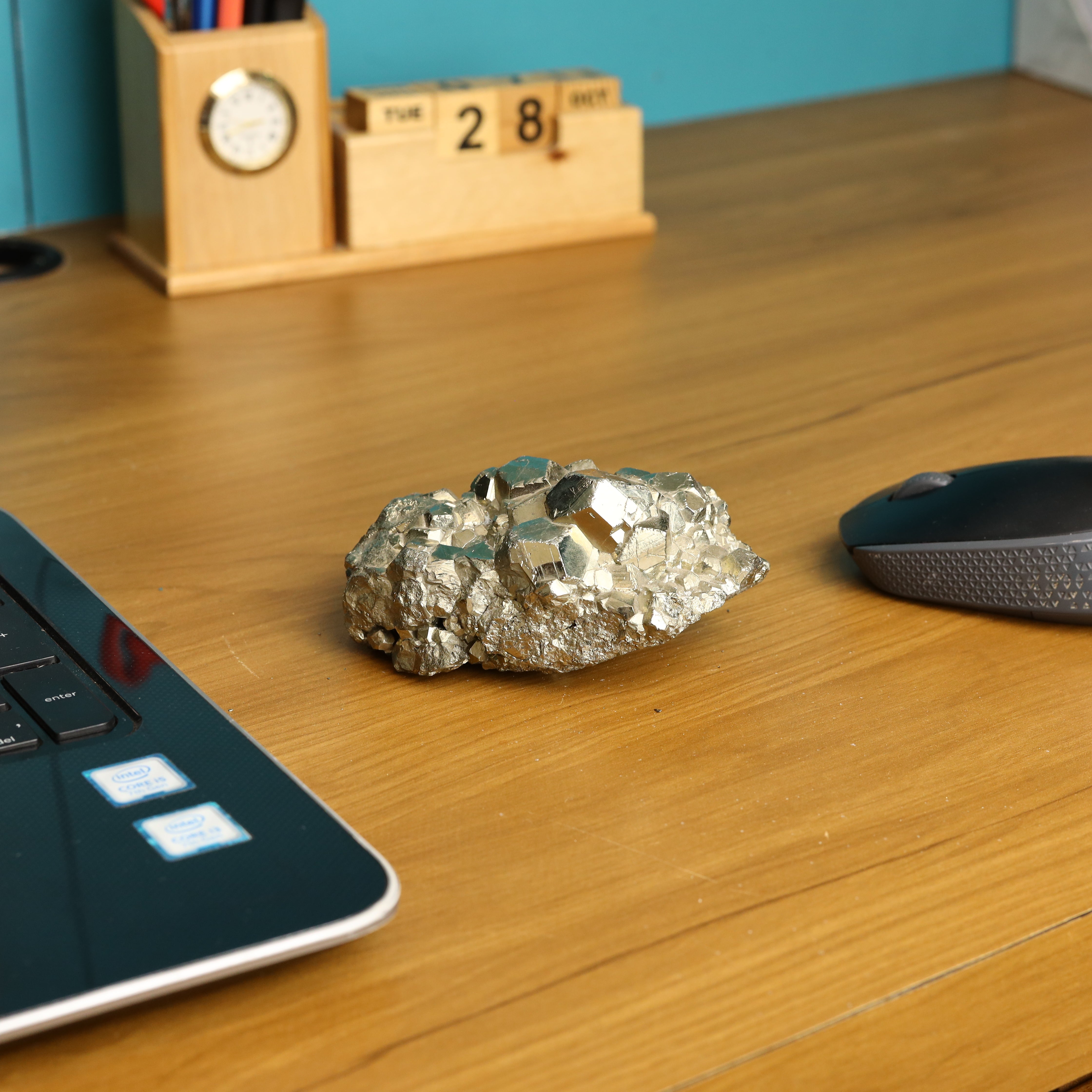 NATURAL PYRITE CLUSTER (691 GRAMS)