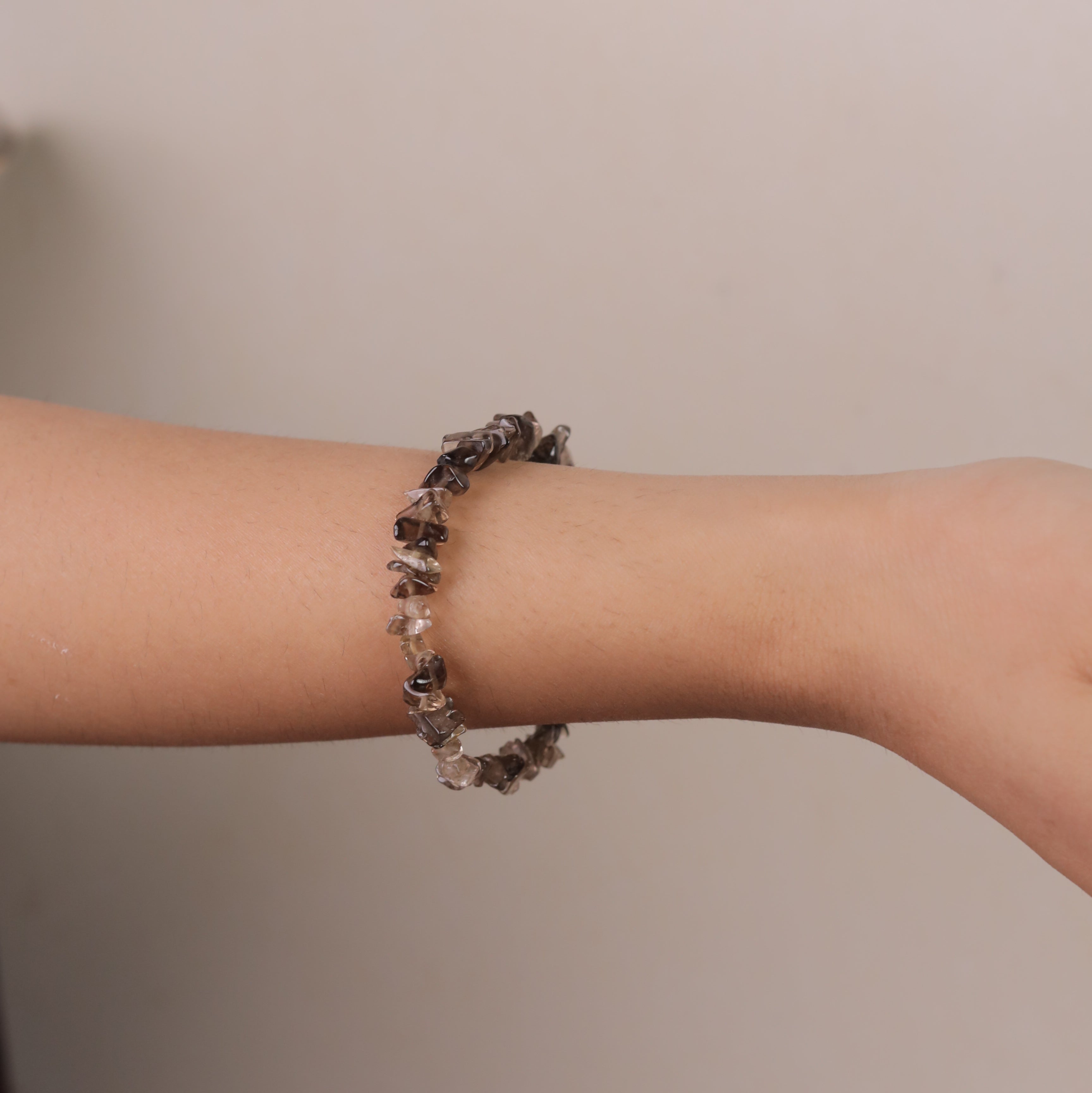 NATURAL SMOKY QUARTZ STONE CHIPS STONE BRACELET