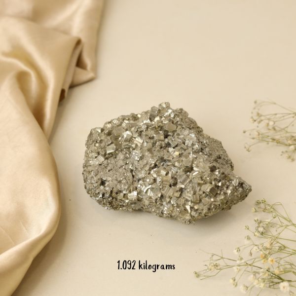 NATURAL PYRITE CLUSTER (1.092 GRAMS)