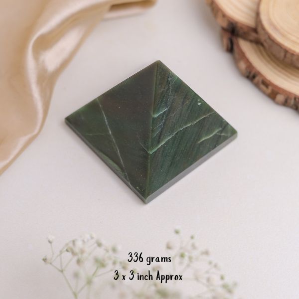 NATURAL DARK GREEN AVENTURINE  PYRAMID