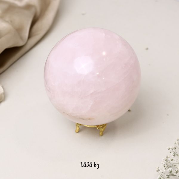 NATURAL ROSE QUARTZ SPHERE