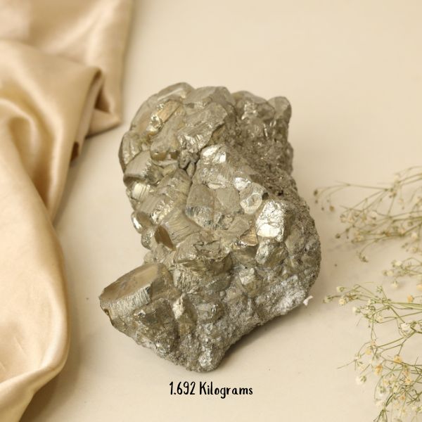NATURAL PYRITE CLUSTER (1.692 GRAMS)