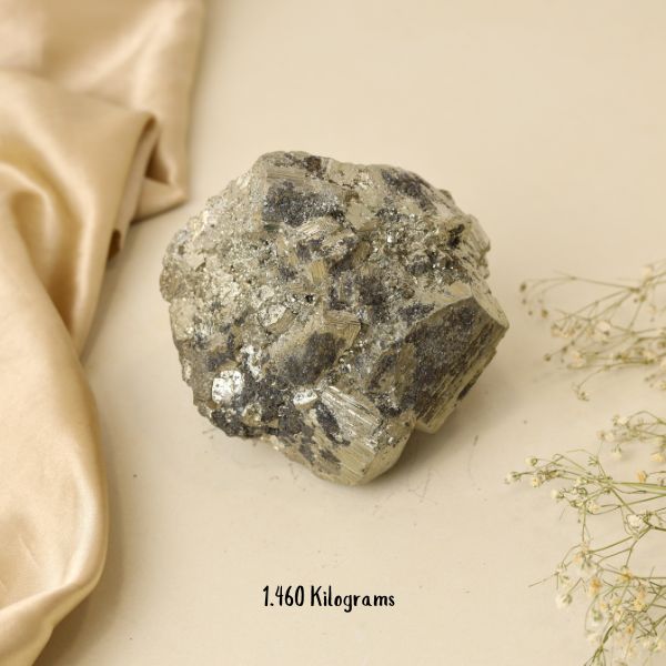 NATURAL PYRITE CLUSTER (1.460 GRAMS)