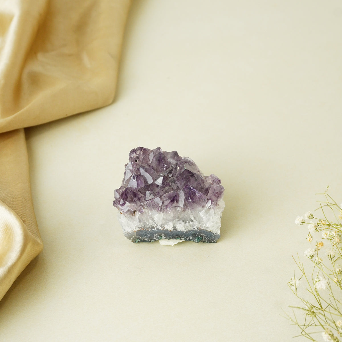 NATURAL AMETHYST CLUSTER (108 GRAMS)