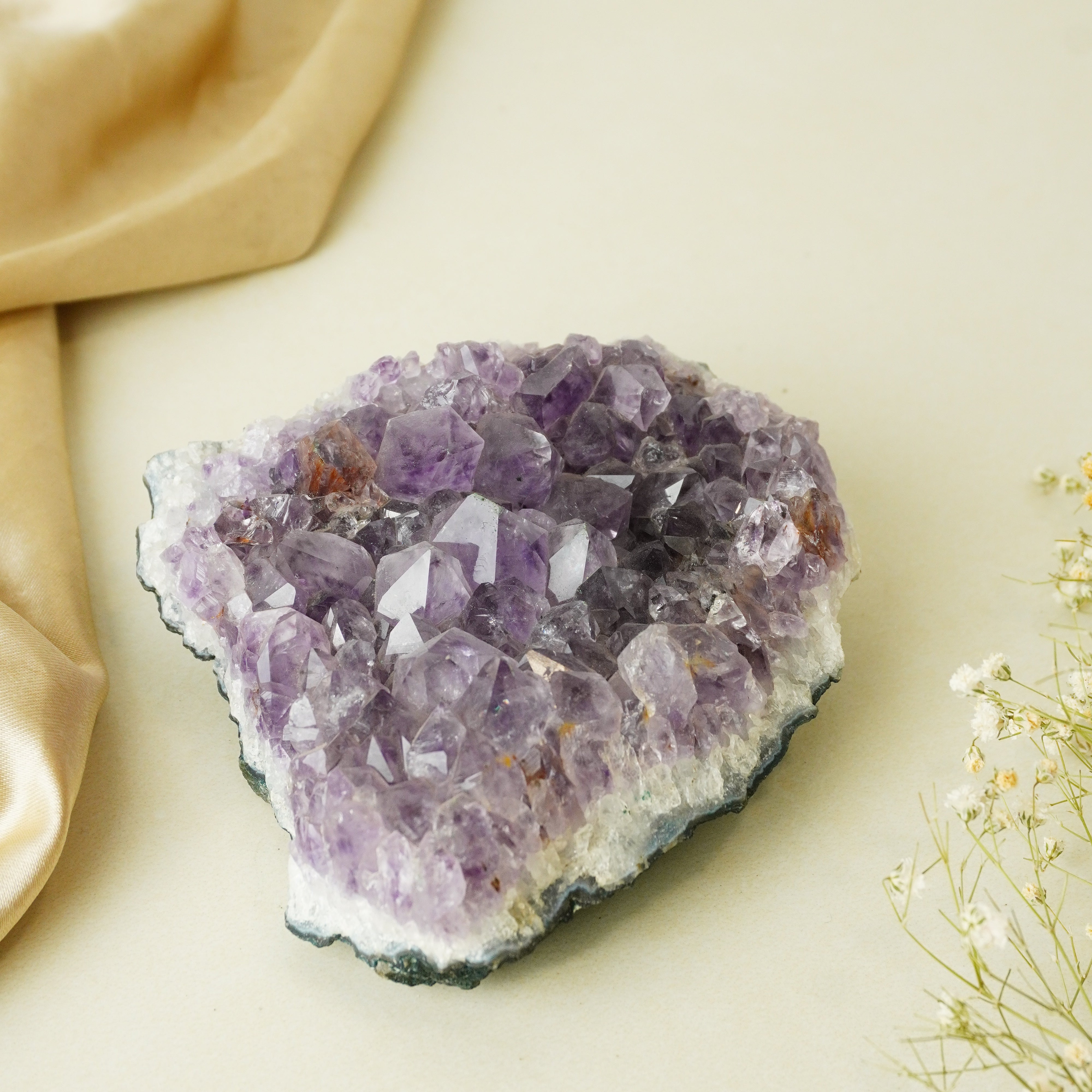 NATURAL AMETHYST CLUSTER (394 GRAMS)