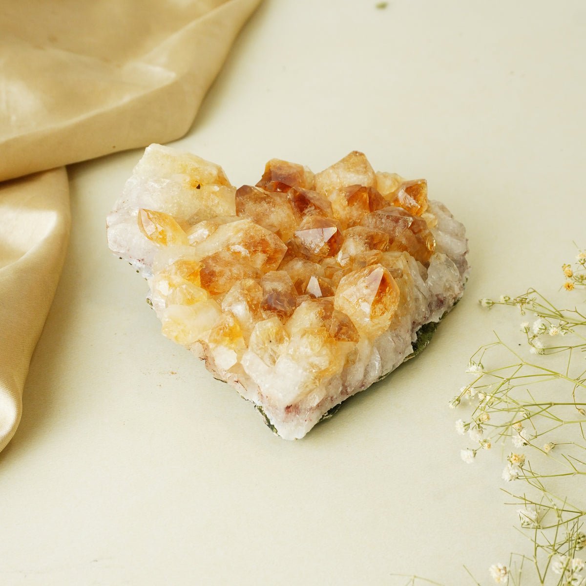 NATURAL CITRINE  CLUSTER (492 GRAMS)