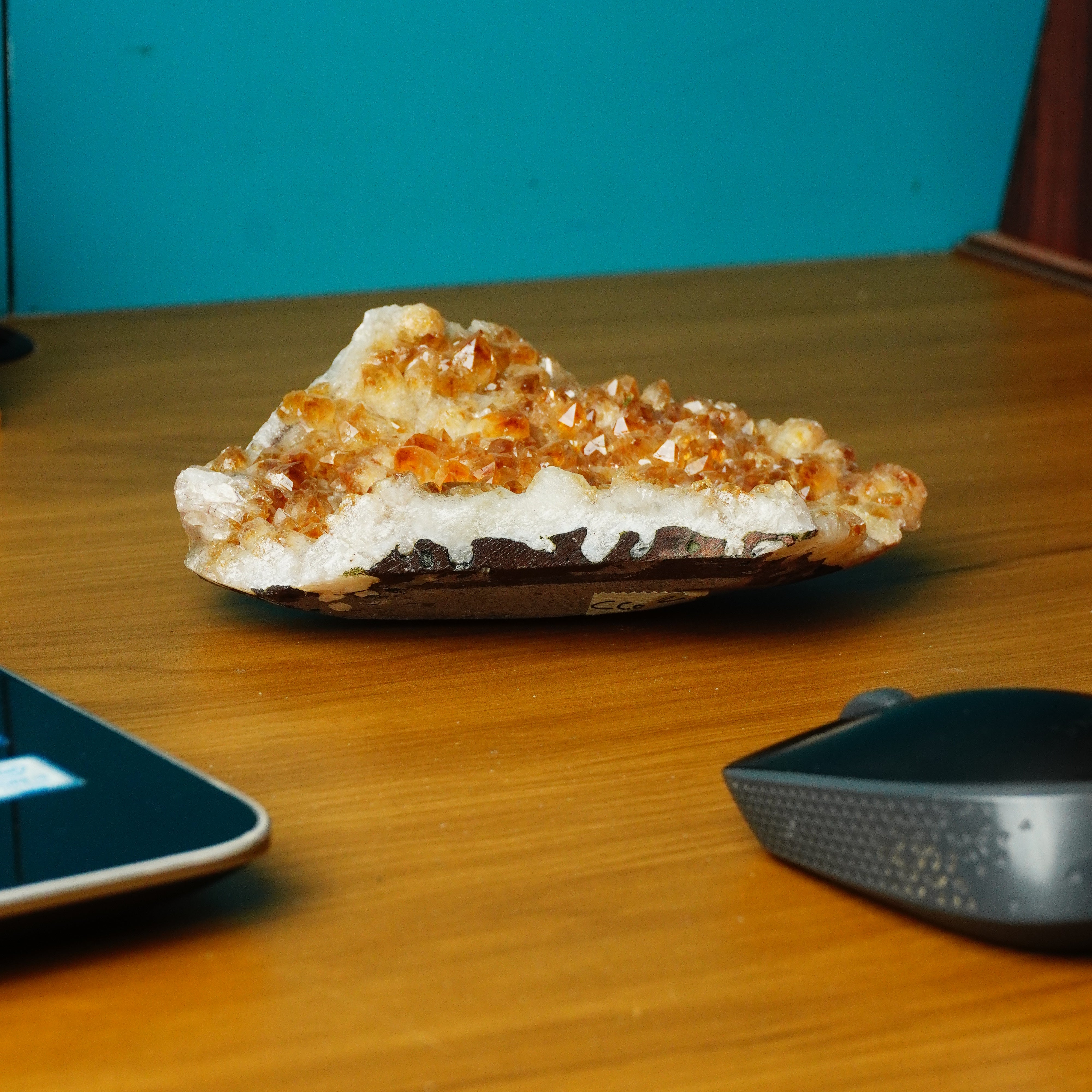 NATURAL CITRINE  CLUSTER (691 GRAMS)