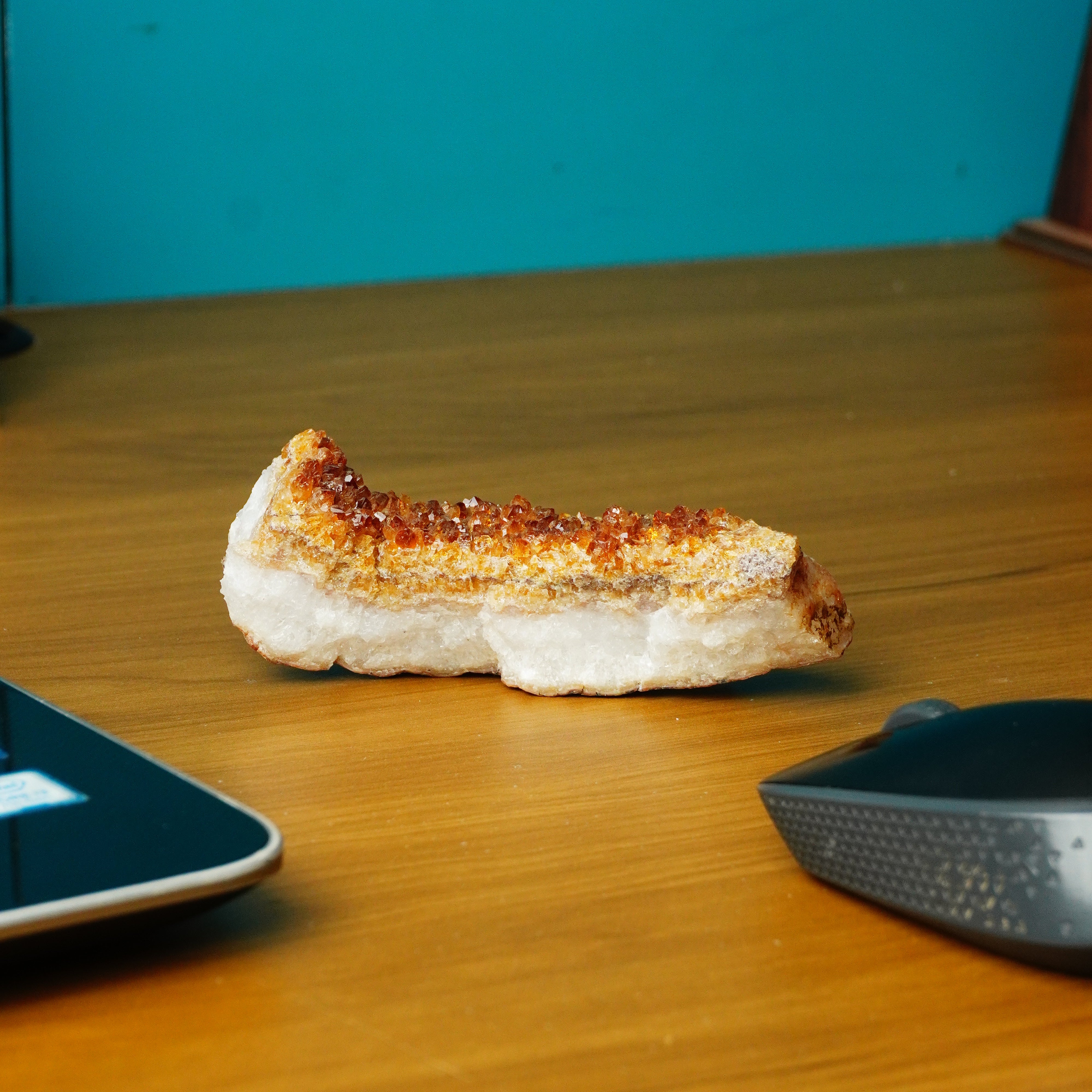 NATURAL CITRINE  CLUSTER (206 GRAMS)