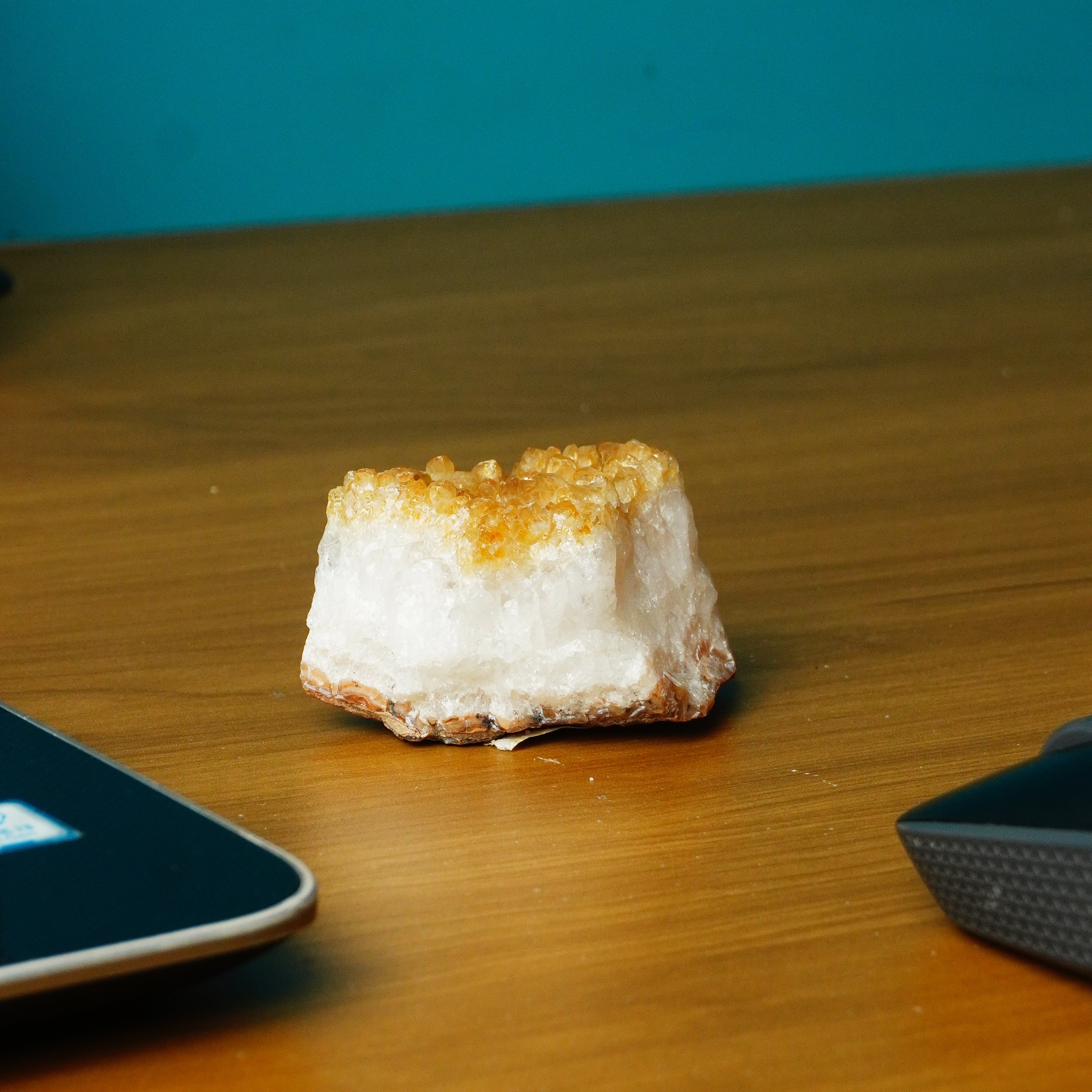 NATURAL CITRINE  CLUSTER (160 GRAMS)