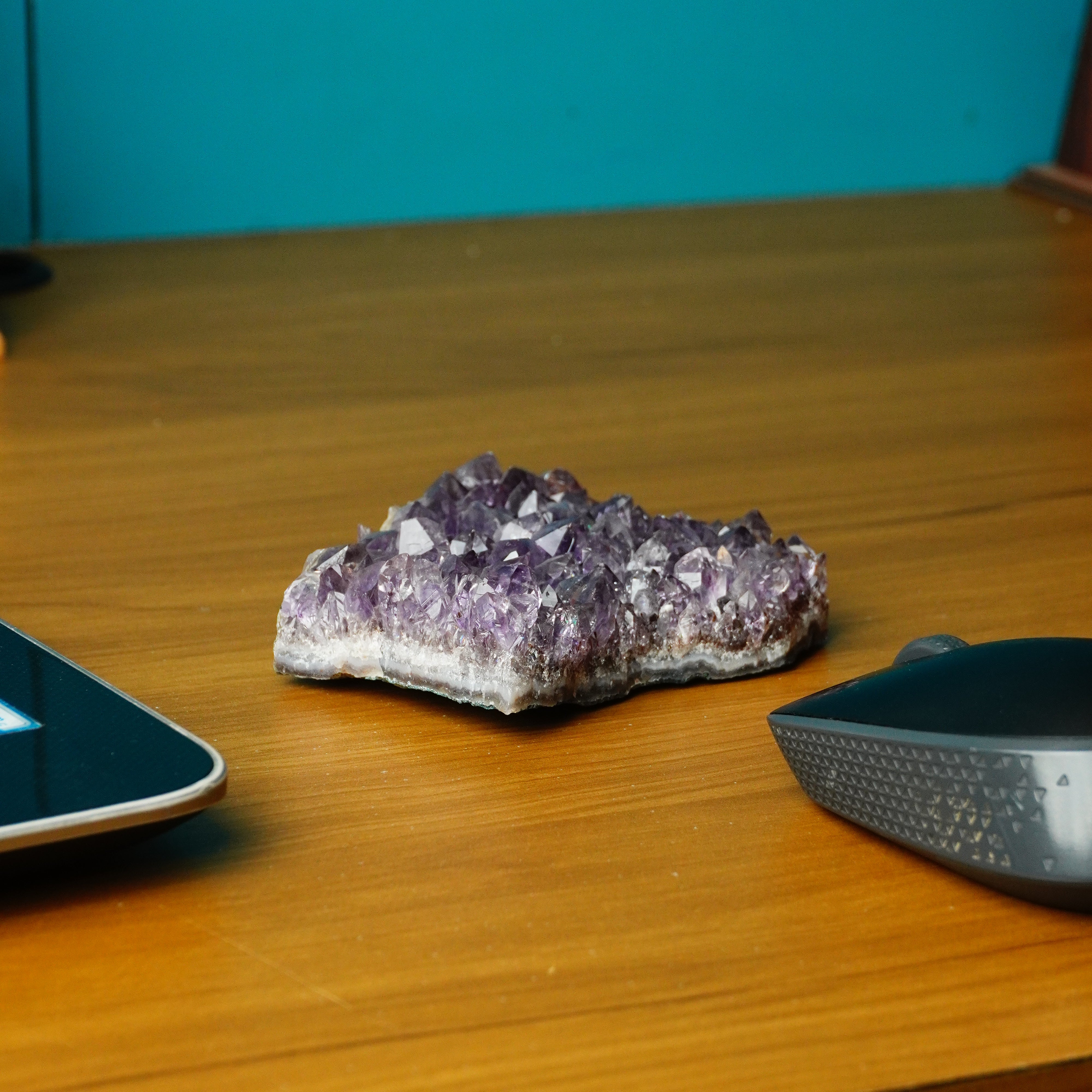 NATURAL AMETHYST CLUSTER (274 GRAMS)