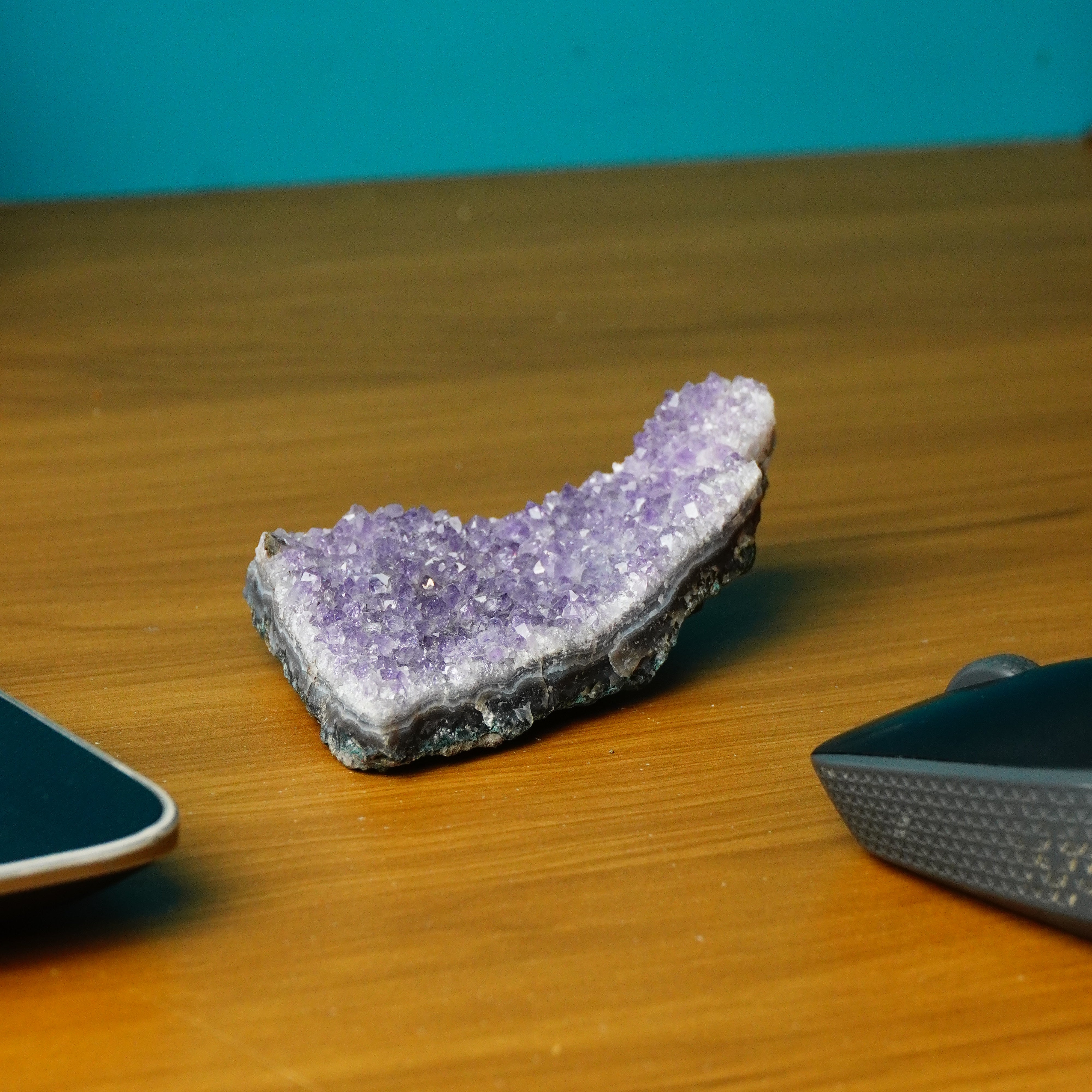 NATURAL AMETHYST CLUSTER (177 GRAMS)