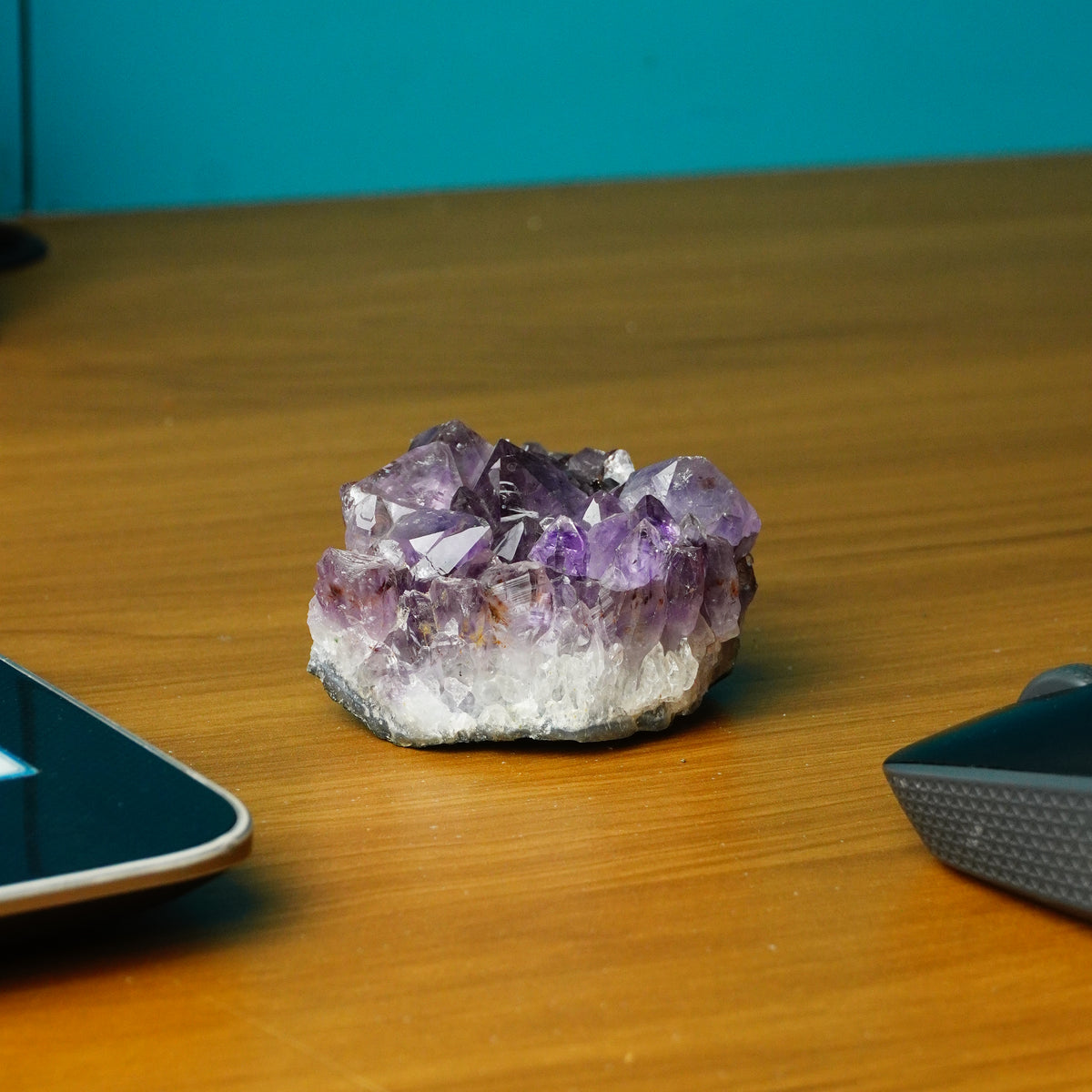NATURAL AMETHYST CLUSTER (222 GRAMS)