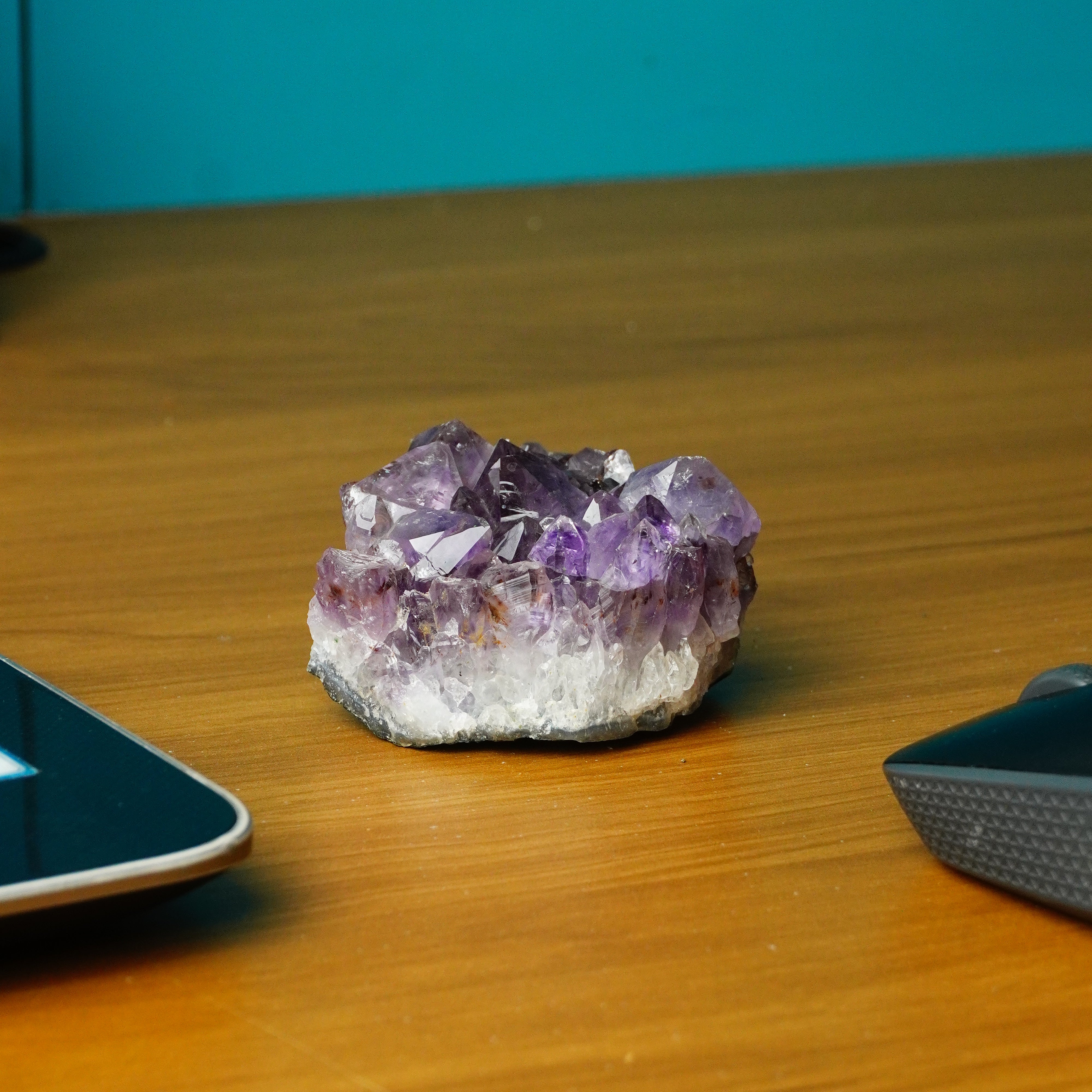 NATURAL AMETHYST CLUSTER (222 GRAMS)