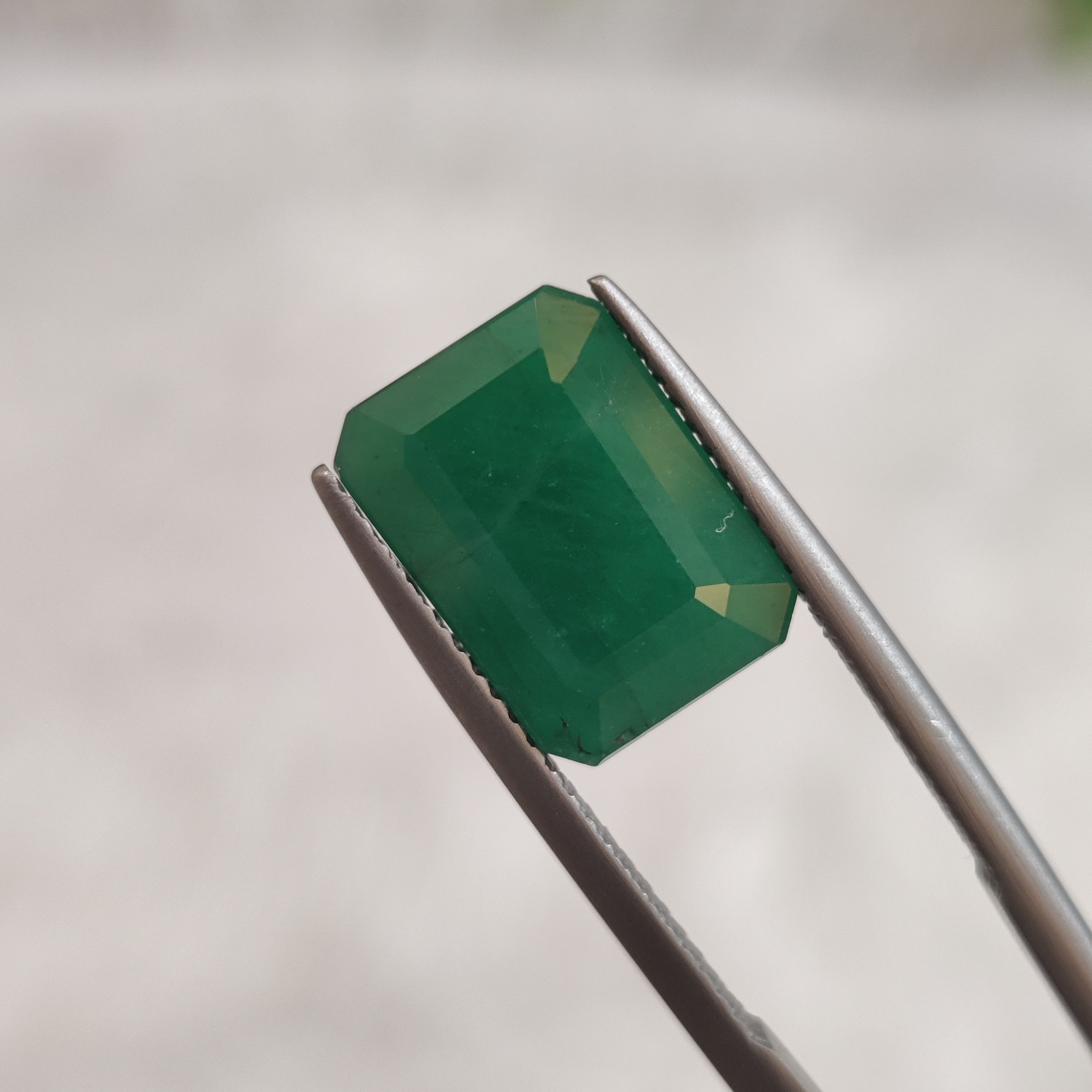 Emerald | EM 201 | 5.55 Carat