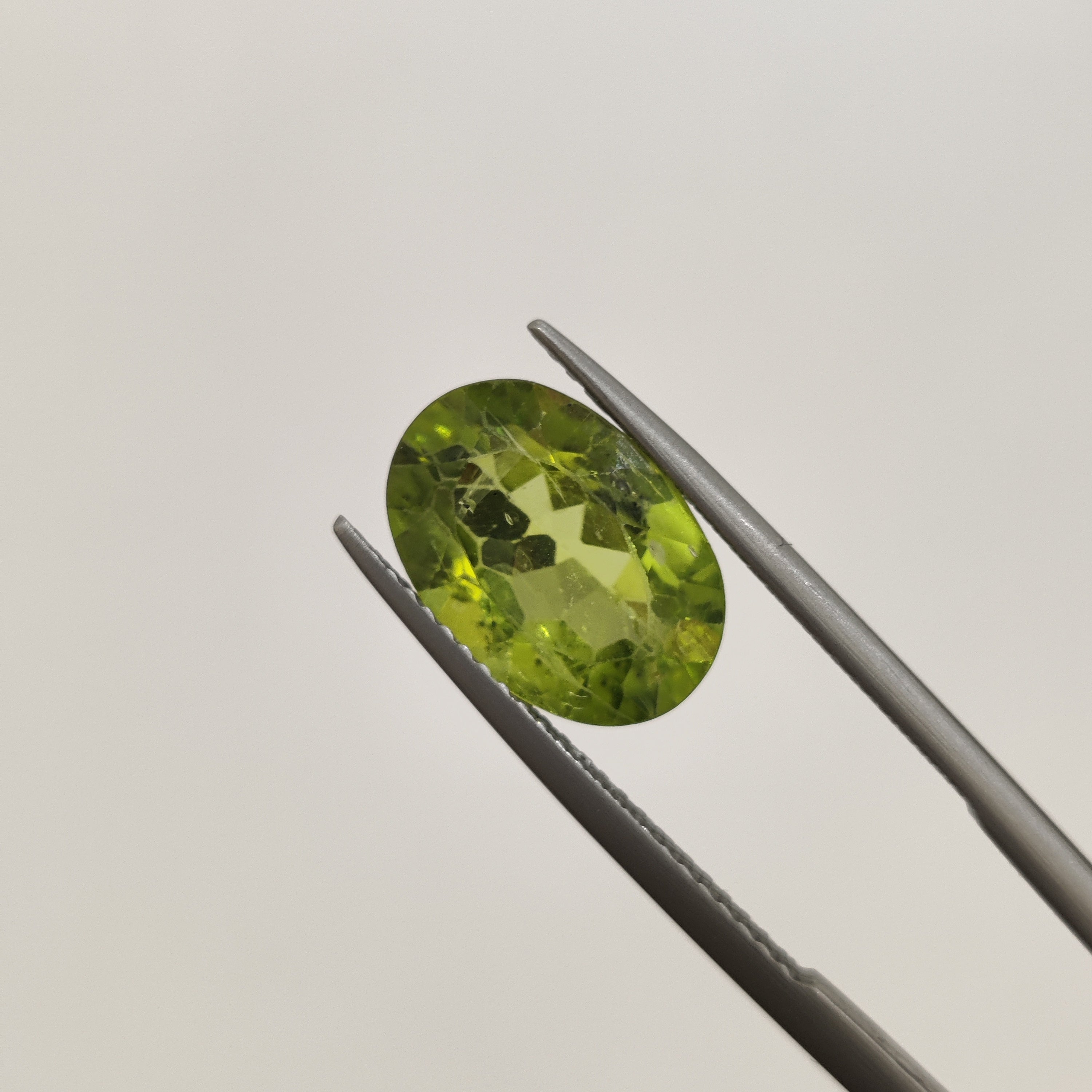 Peridot  | Peridot 2 | 4.23 Carat