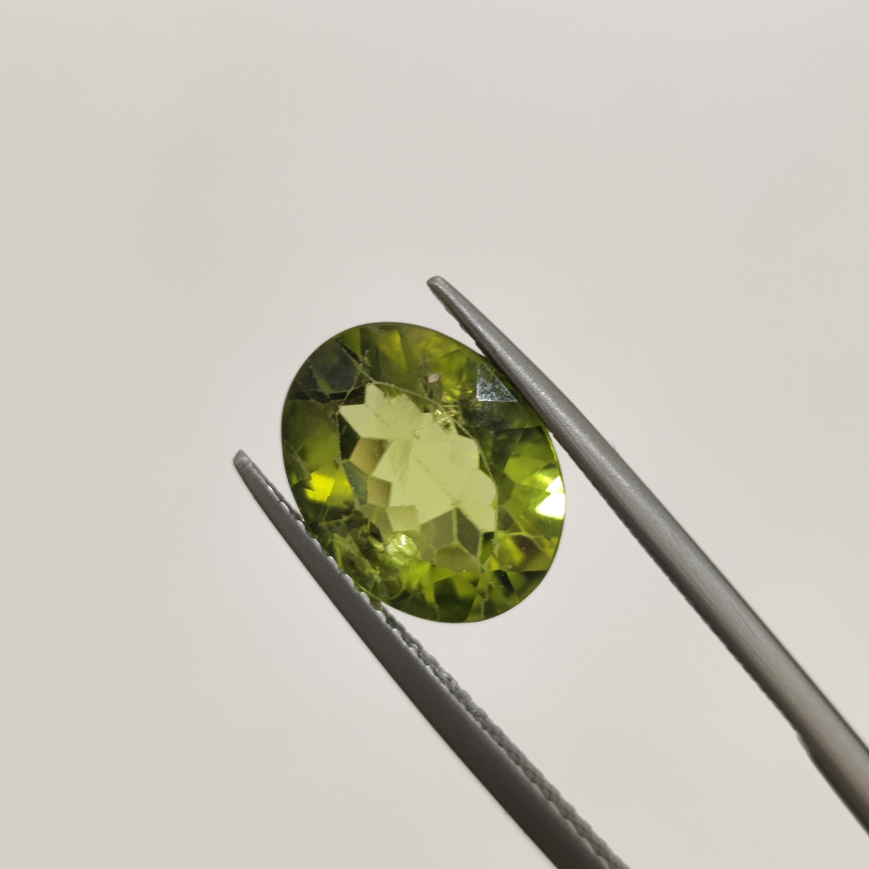Peridot  | Peridot 5 | 3.61 Carat