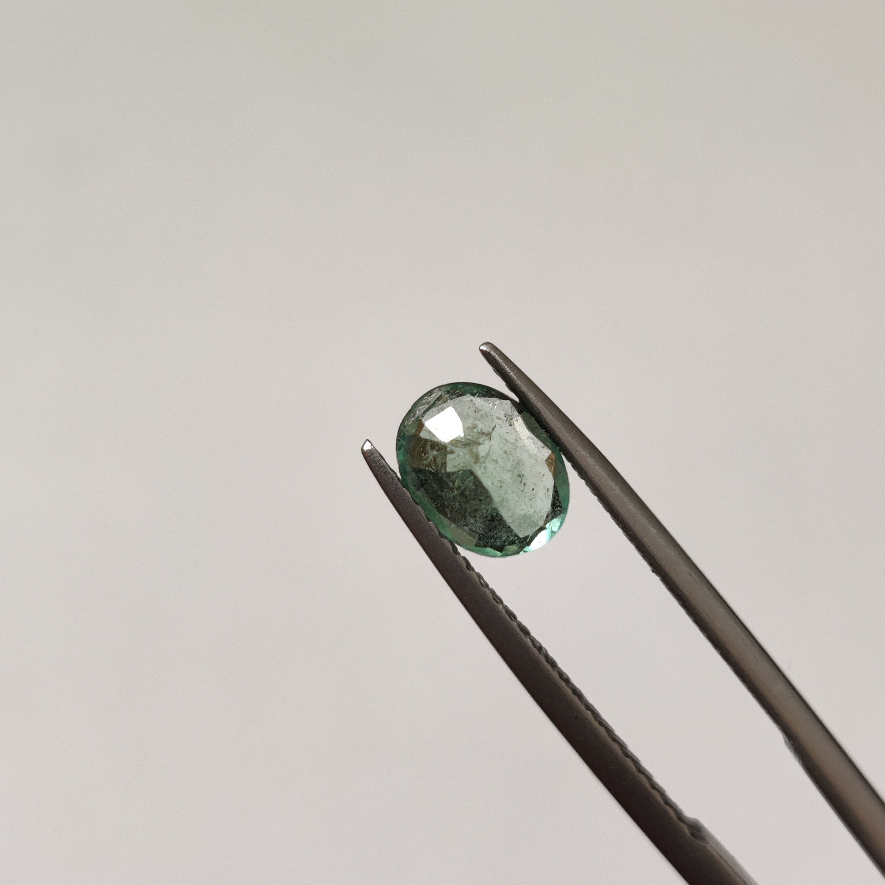 Emerald | EM 359 | 0.98 Carat