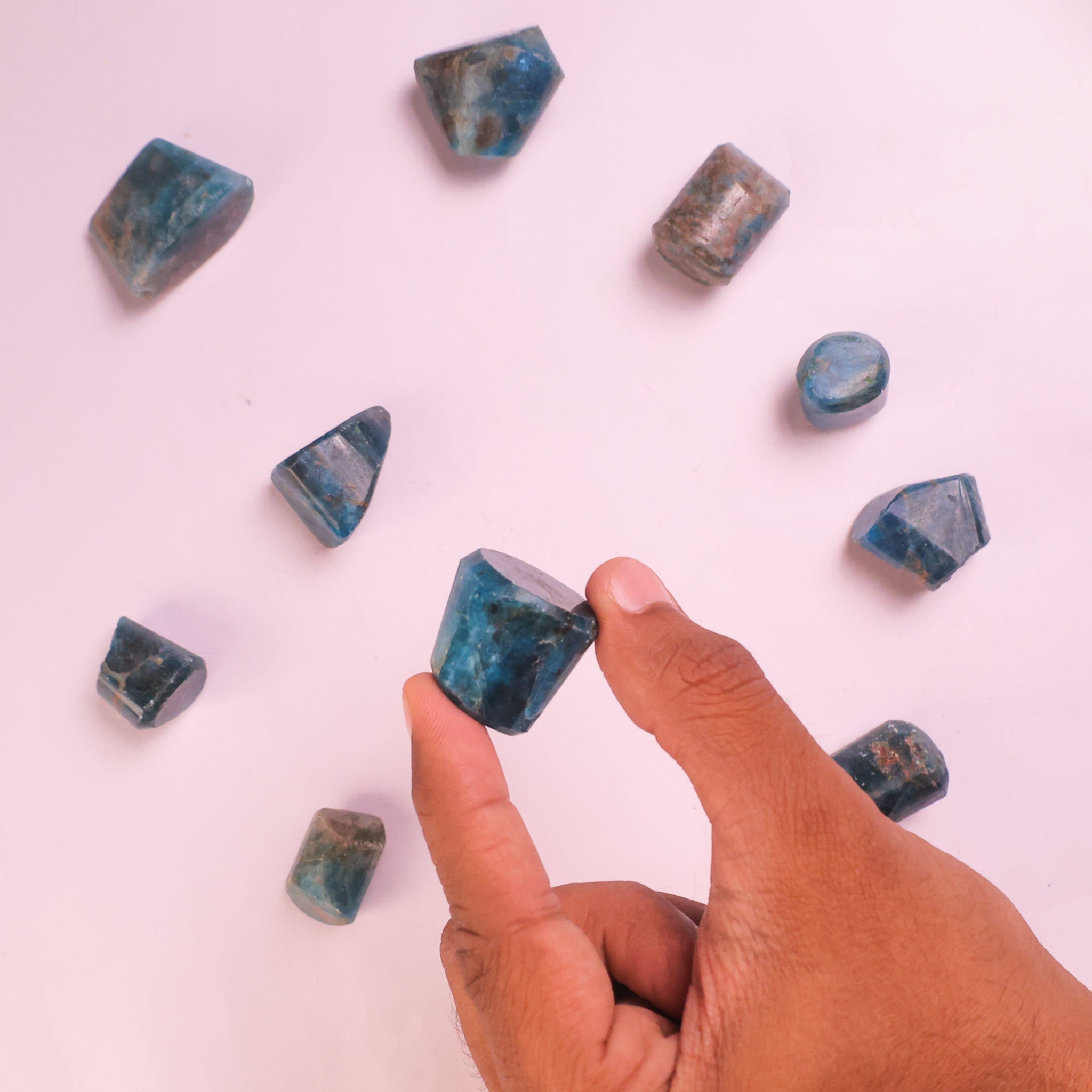 NATURAL APATITE TUMBLE