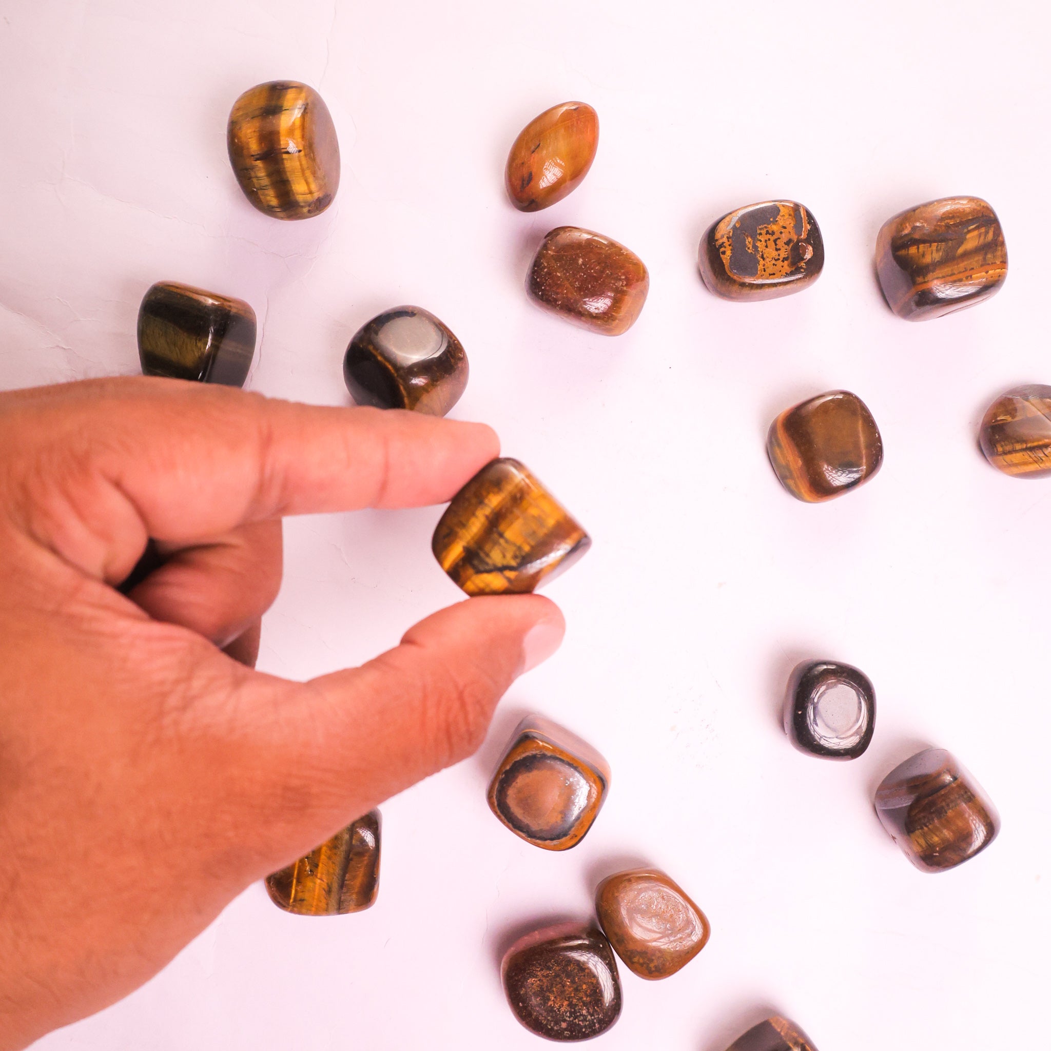 NATURAL TIGER EYE TUMBLE