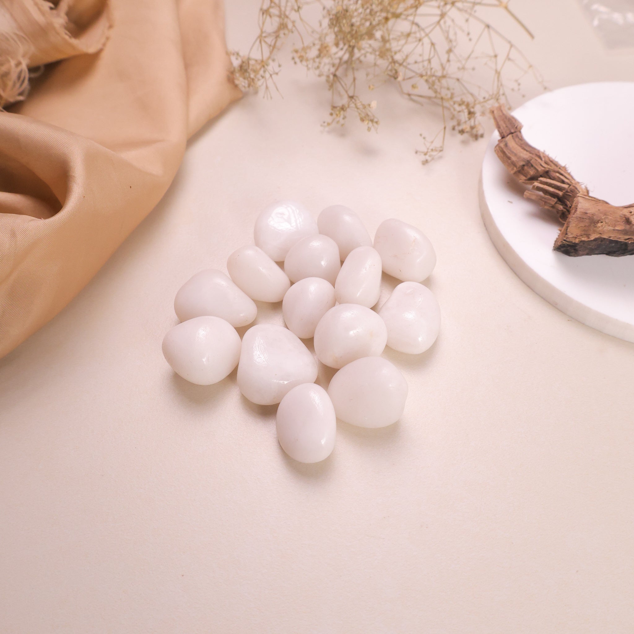 NATURAL WHITE AGATE TUMBLE