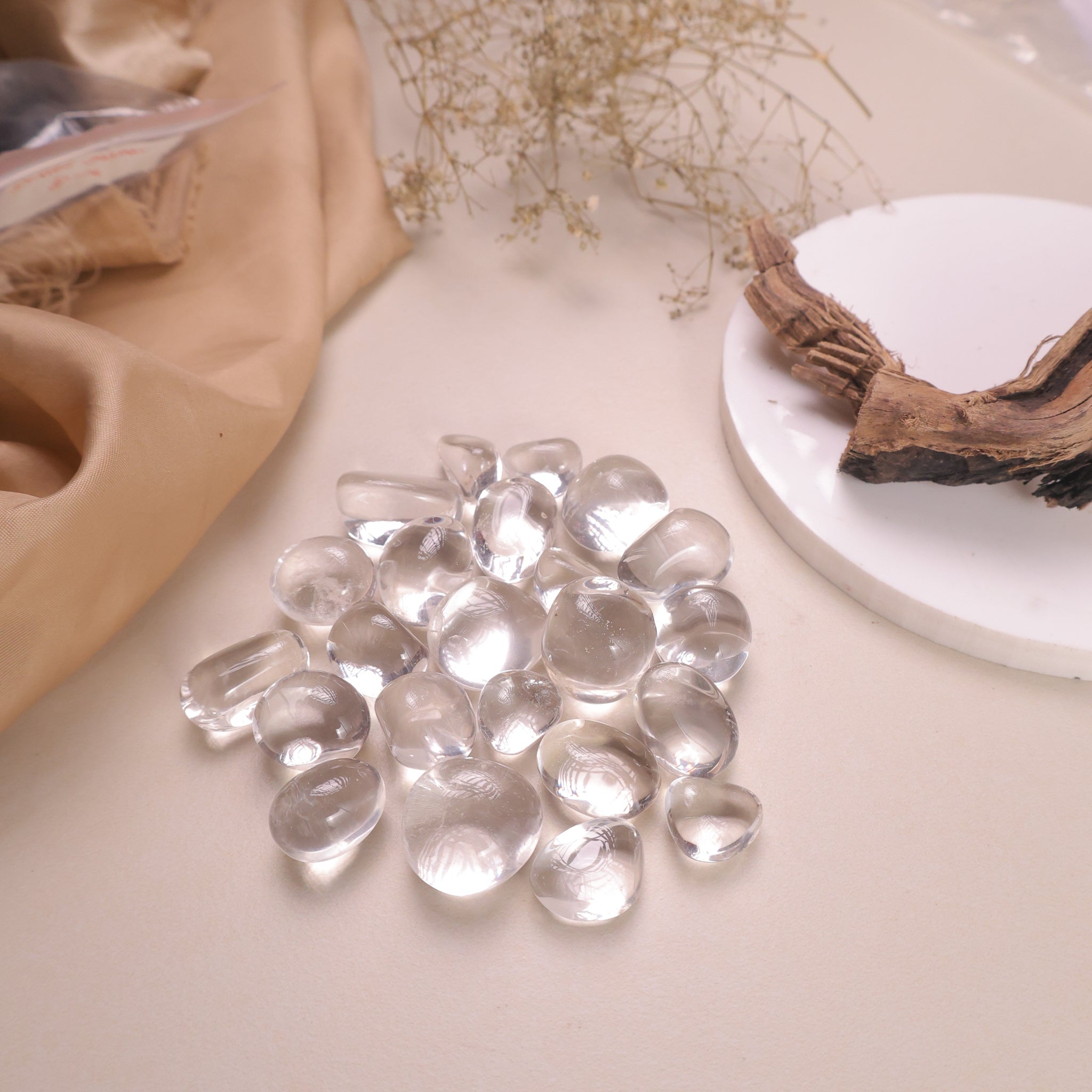 NATURAL CLEAR QUARTZ TUMBLE