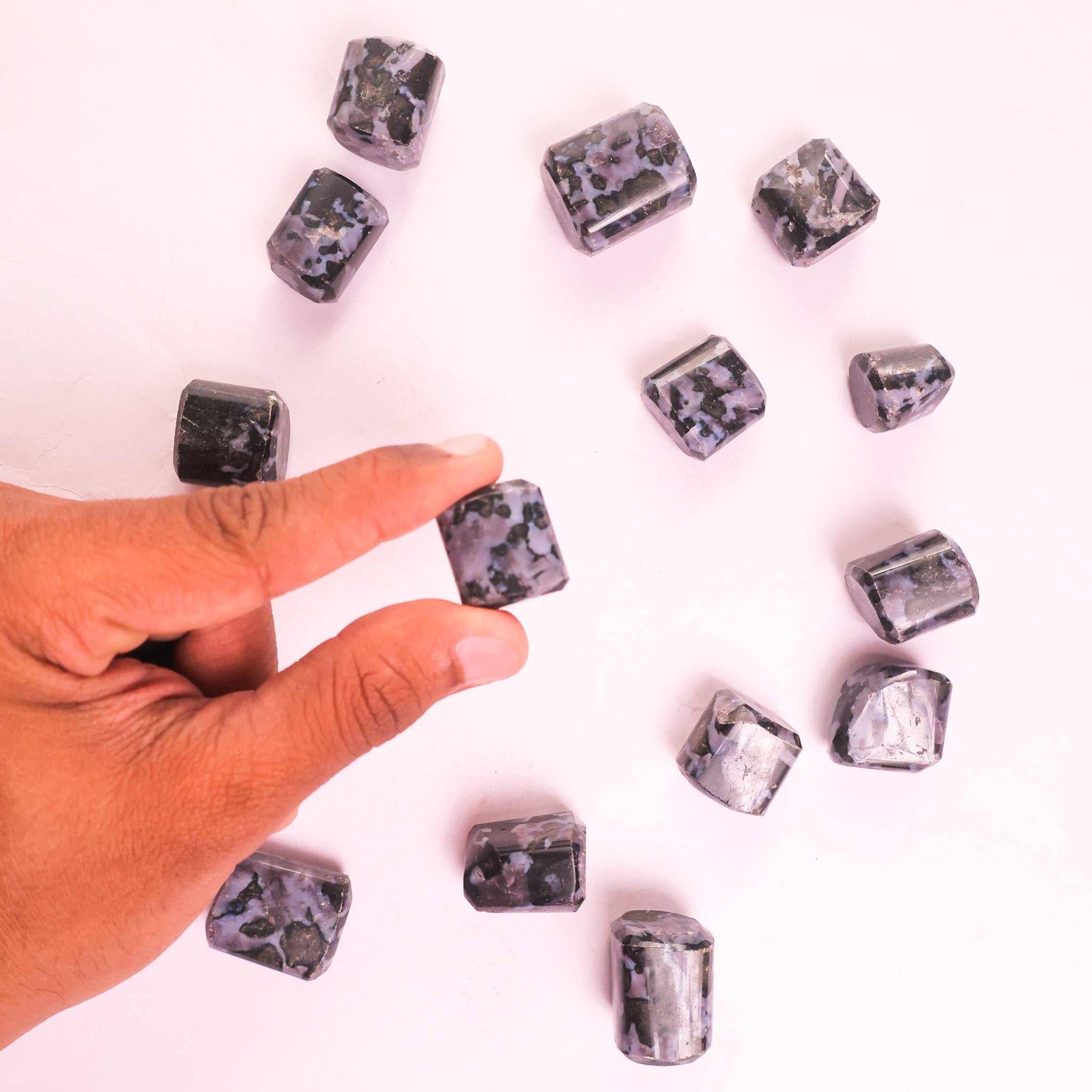 NATURAL GABBRO TUMBLE