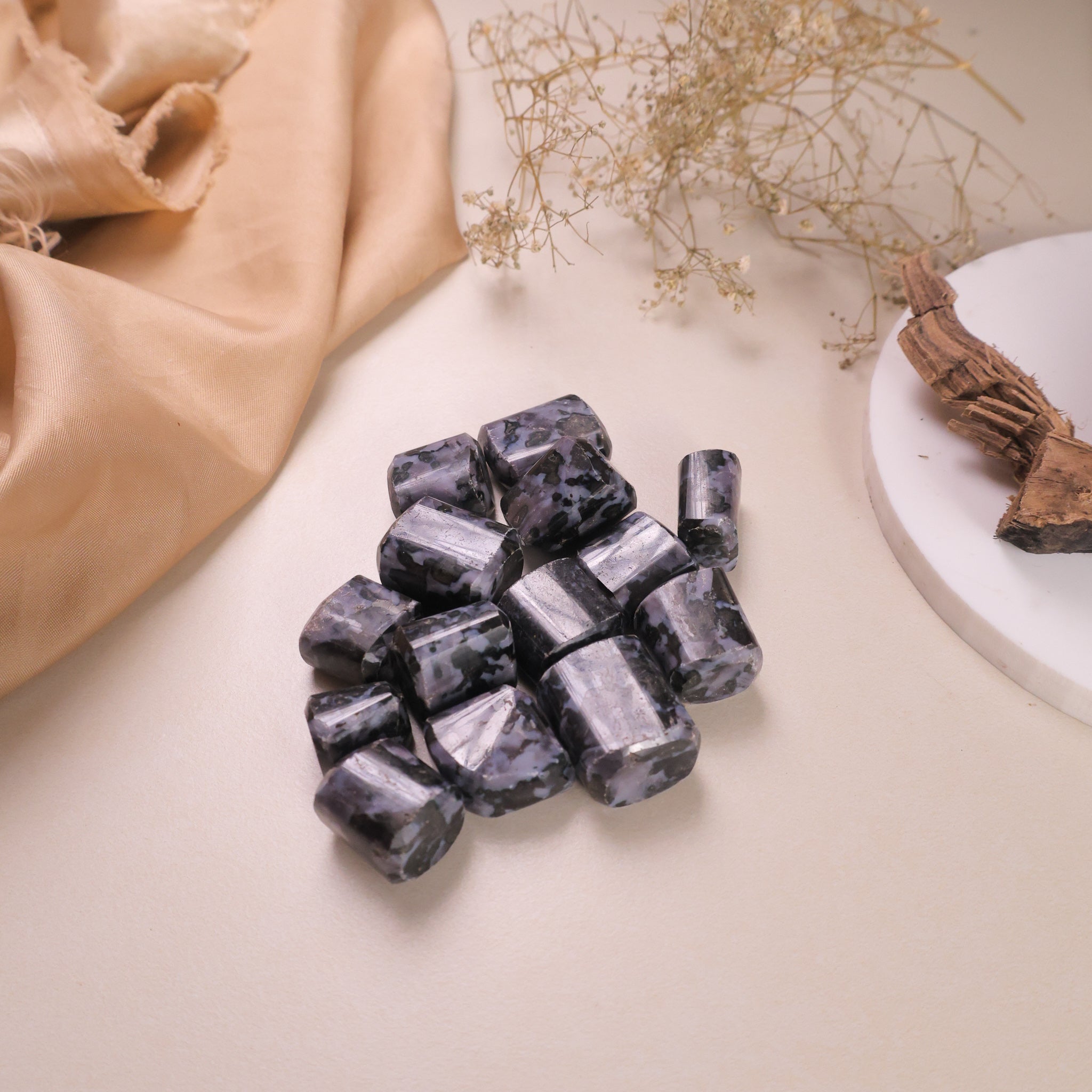 NATURAL GABBRO TUMBLE