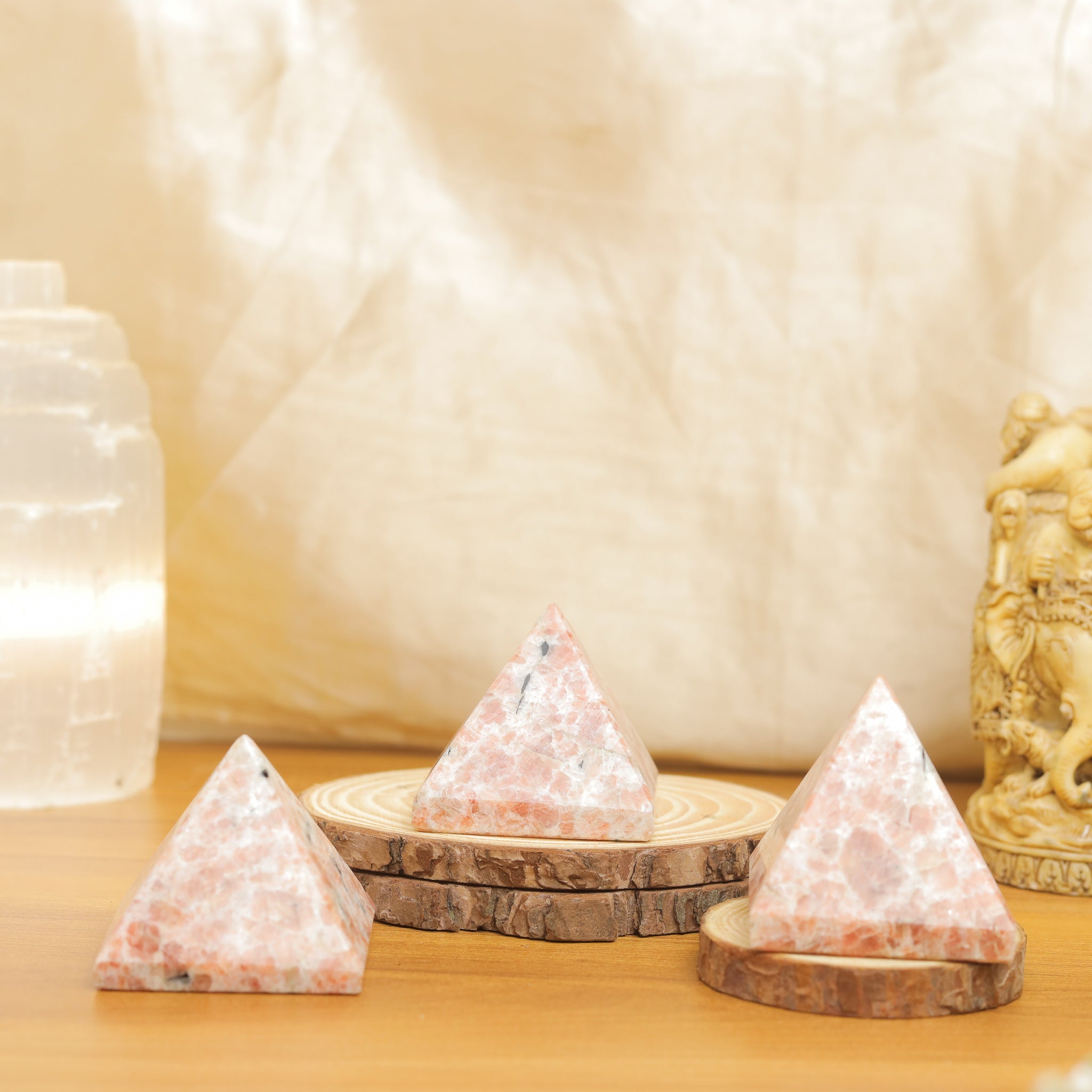 NATURAL SUNSTONE  PYRAMID